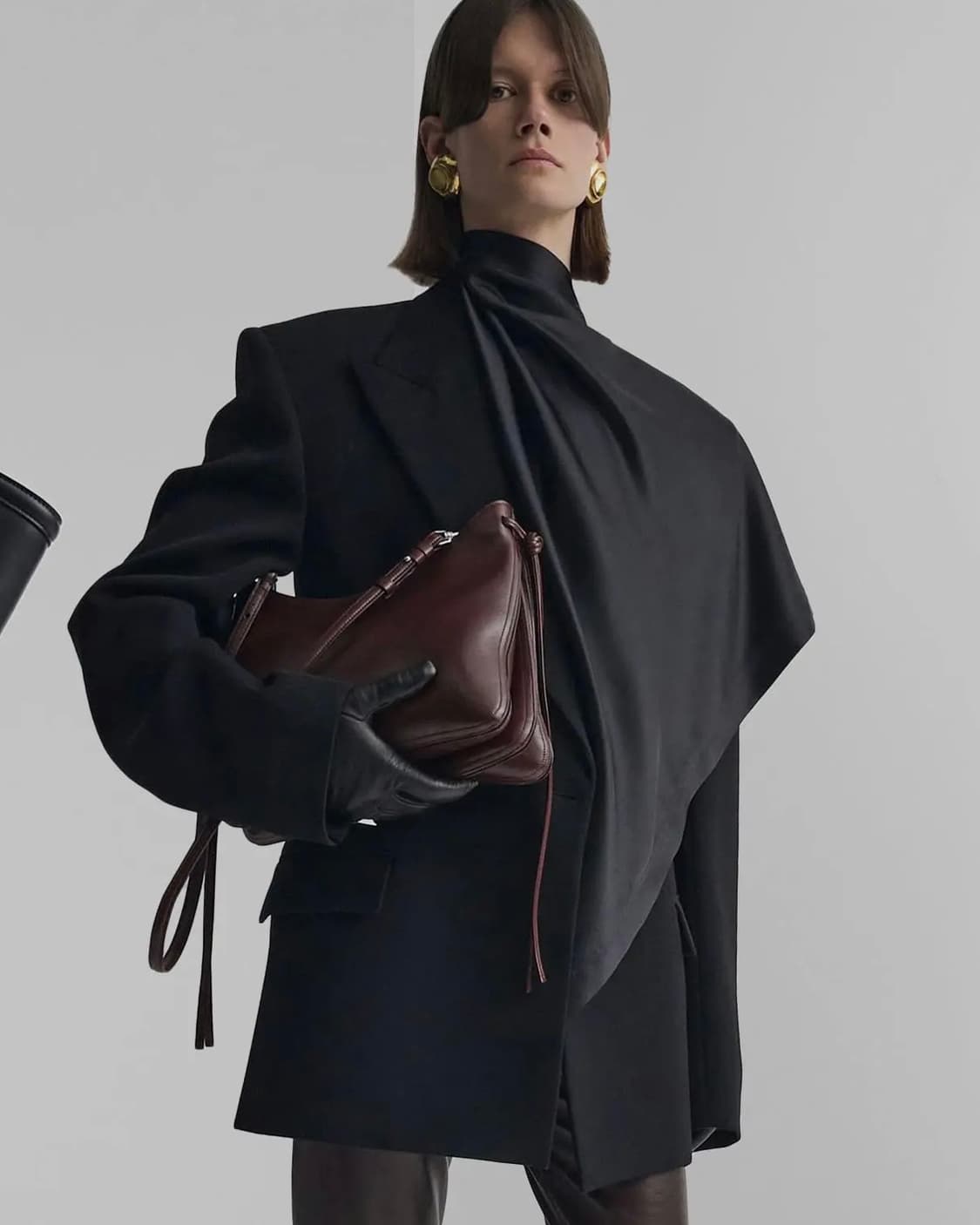 피비파일로 25fw GIG 미디움 백/꼬냑 상품이미지4