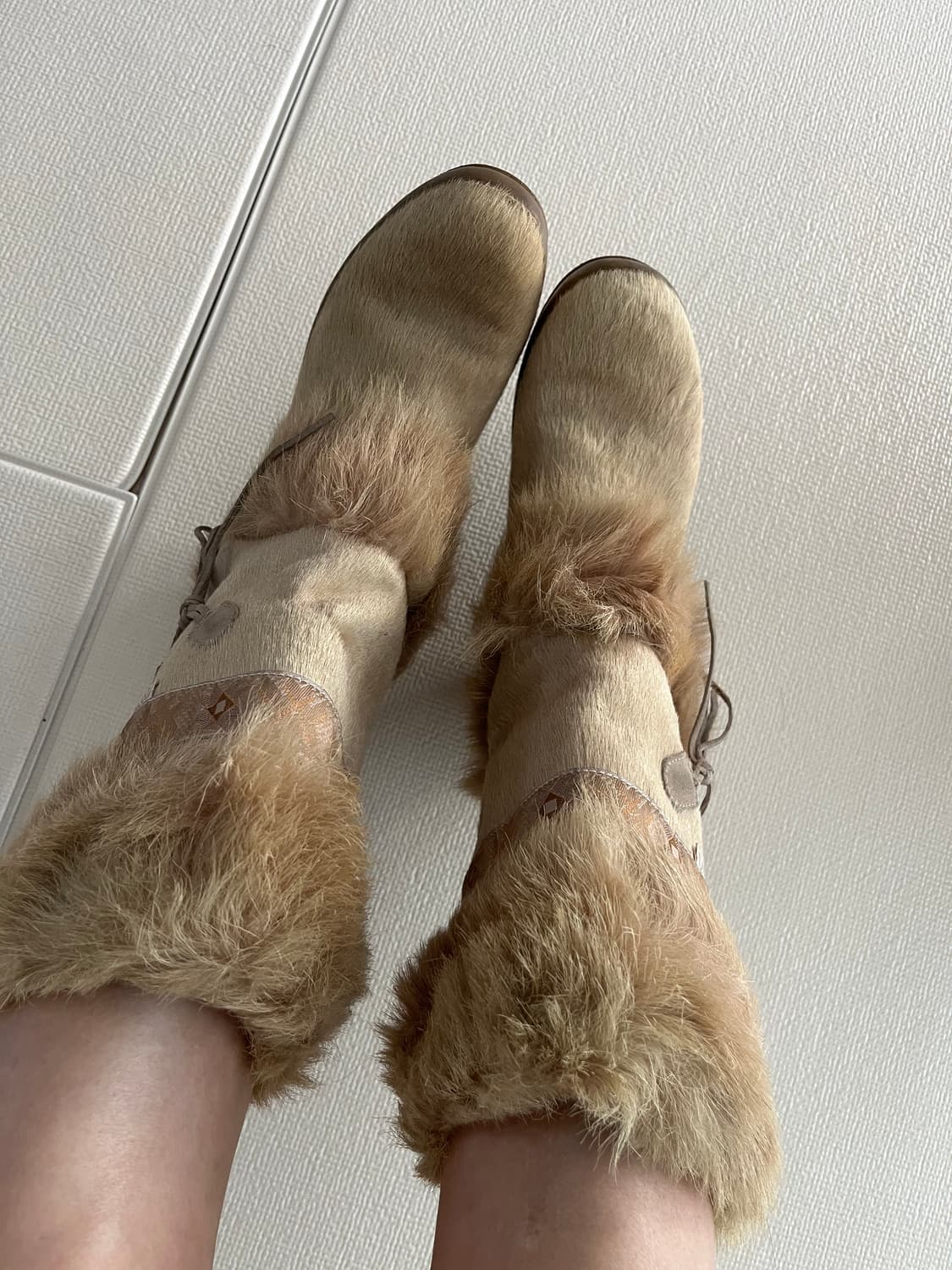 이태리 브랜드 테크니카 사의 염소가죽 털부츠 상품이미지6