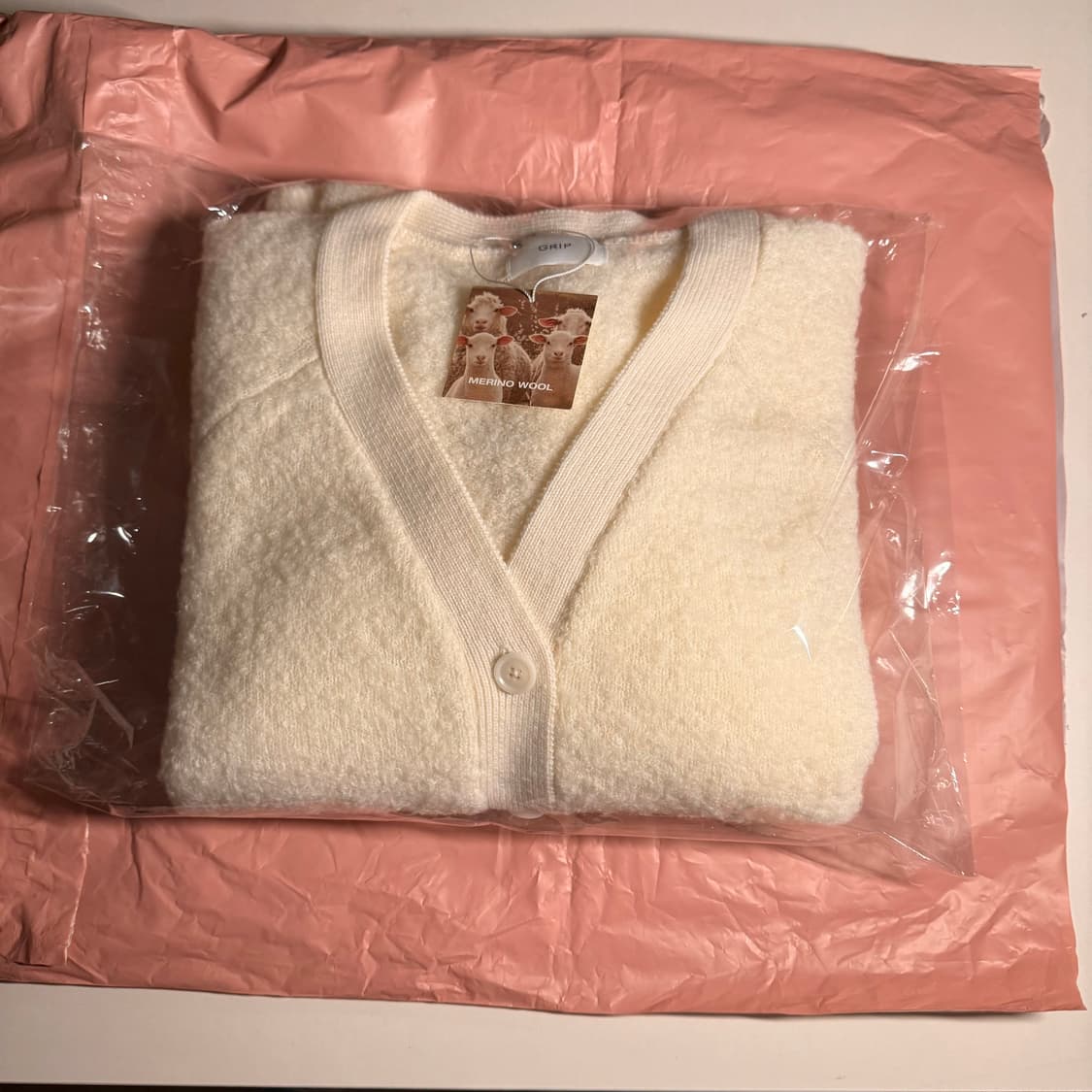 ❗️미개봉 새상품❗️ 디폰드 deepond. 메리노 부클 가디건 상품이미지10