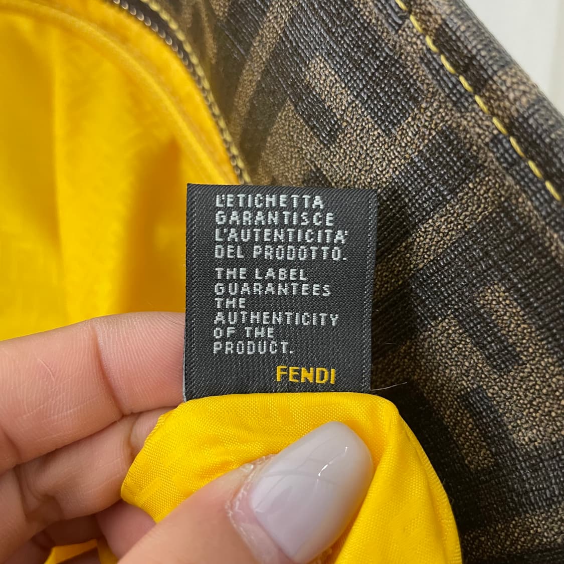 펜디 정품 주카패턴 쇼퍼백 상품이미지7