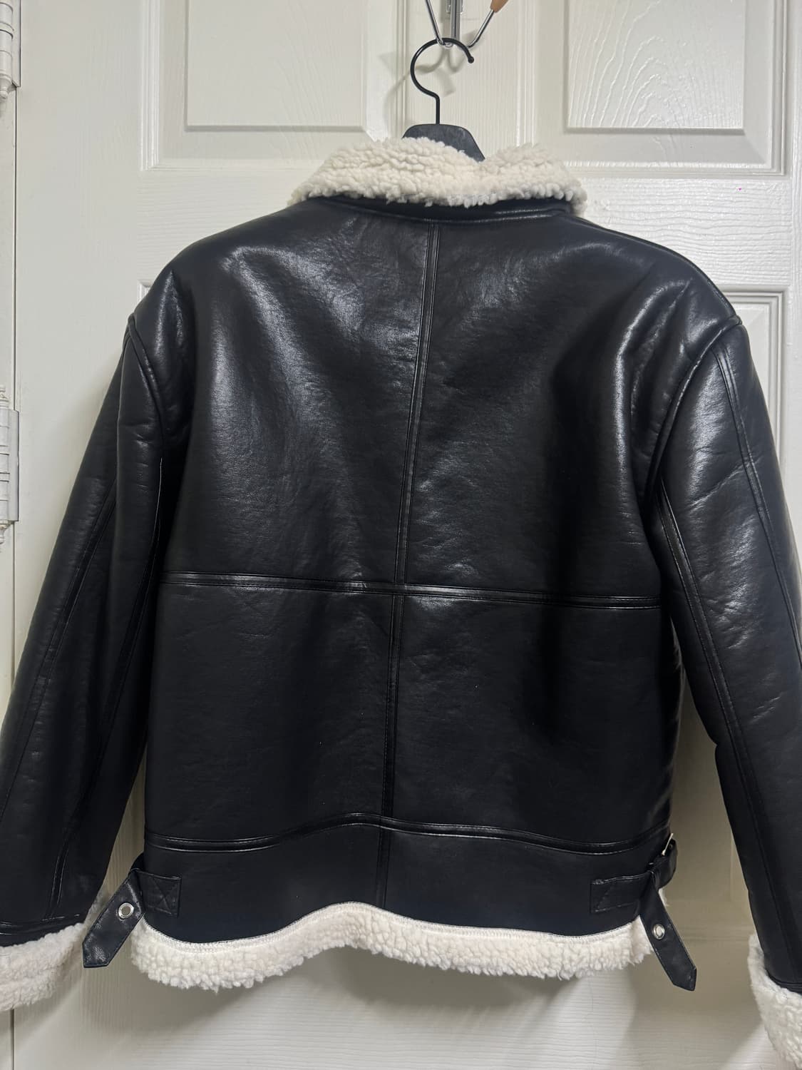 애니원모어 무스탕 블랙(Free) 상품이미지4