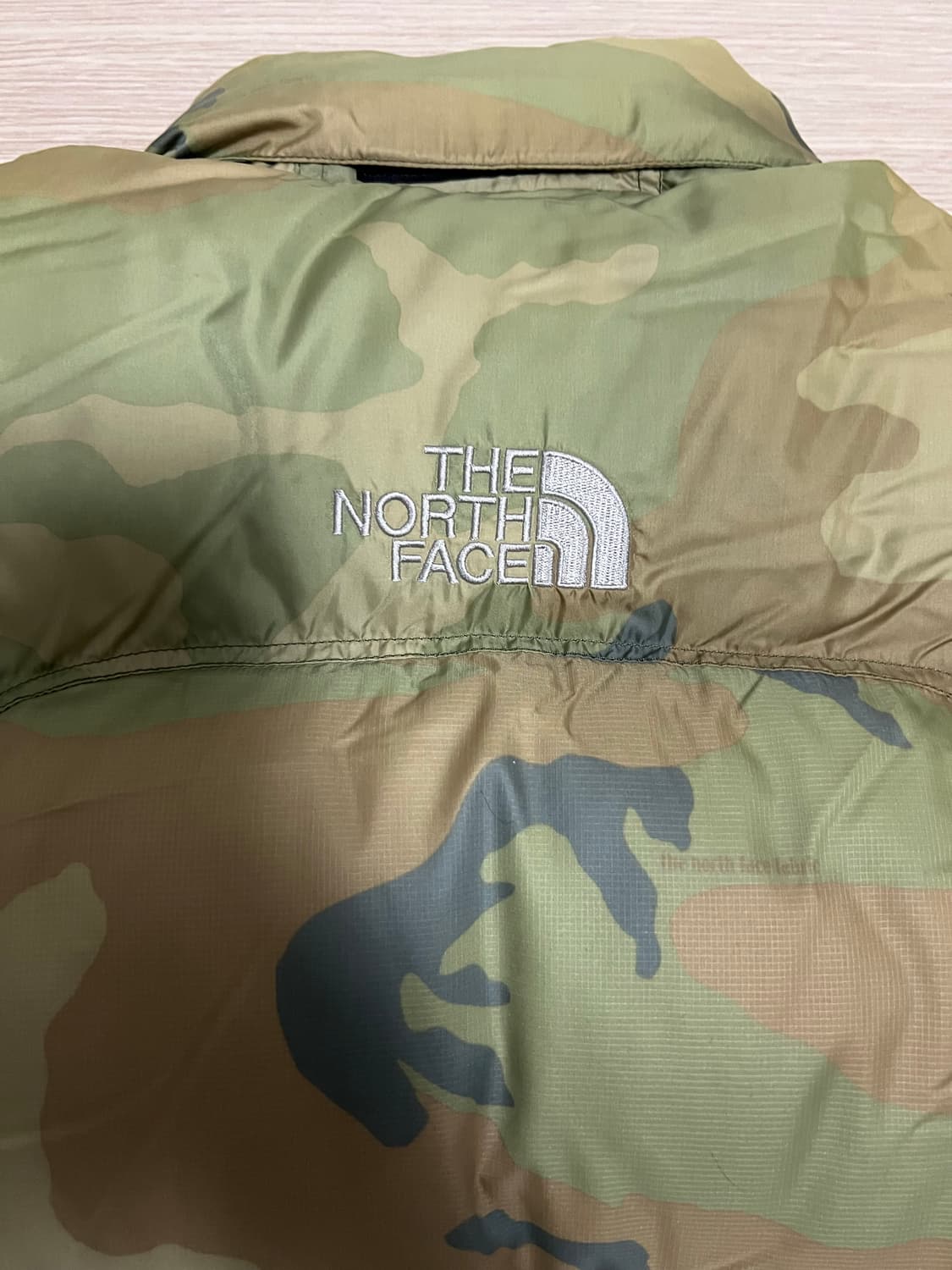 노스페이스 카모 눕시 센터로고 M사이즈 상품이미지3