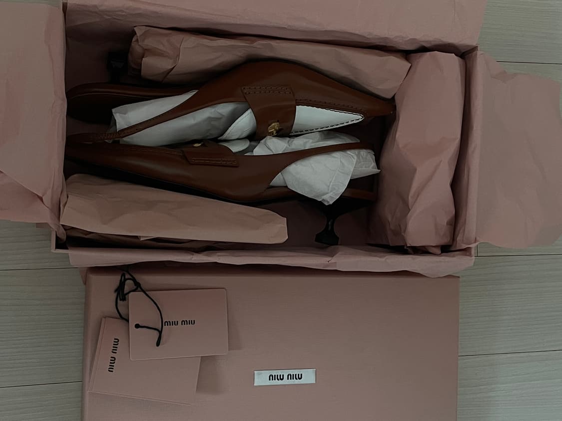 미우미우 레더 페니 로퍼 슬링백 36.5사이즈 상품이미지7