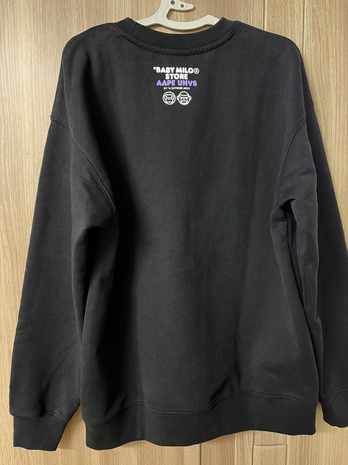 에이프 베이비 마일로 스토어 맨투맨 상품이미지2