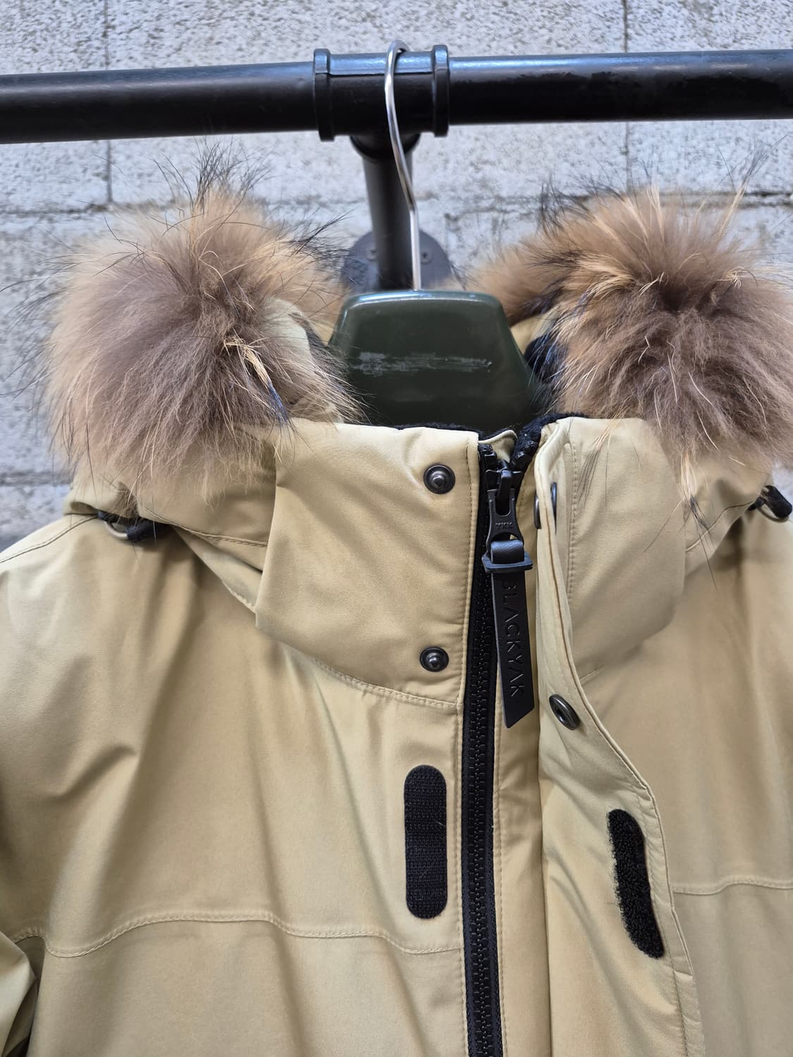 블랙야크 고어텍스 다운 숏패딩(M 상품이미지5