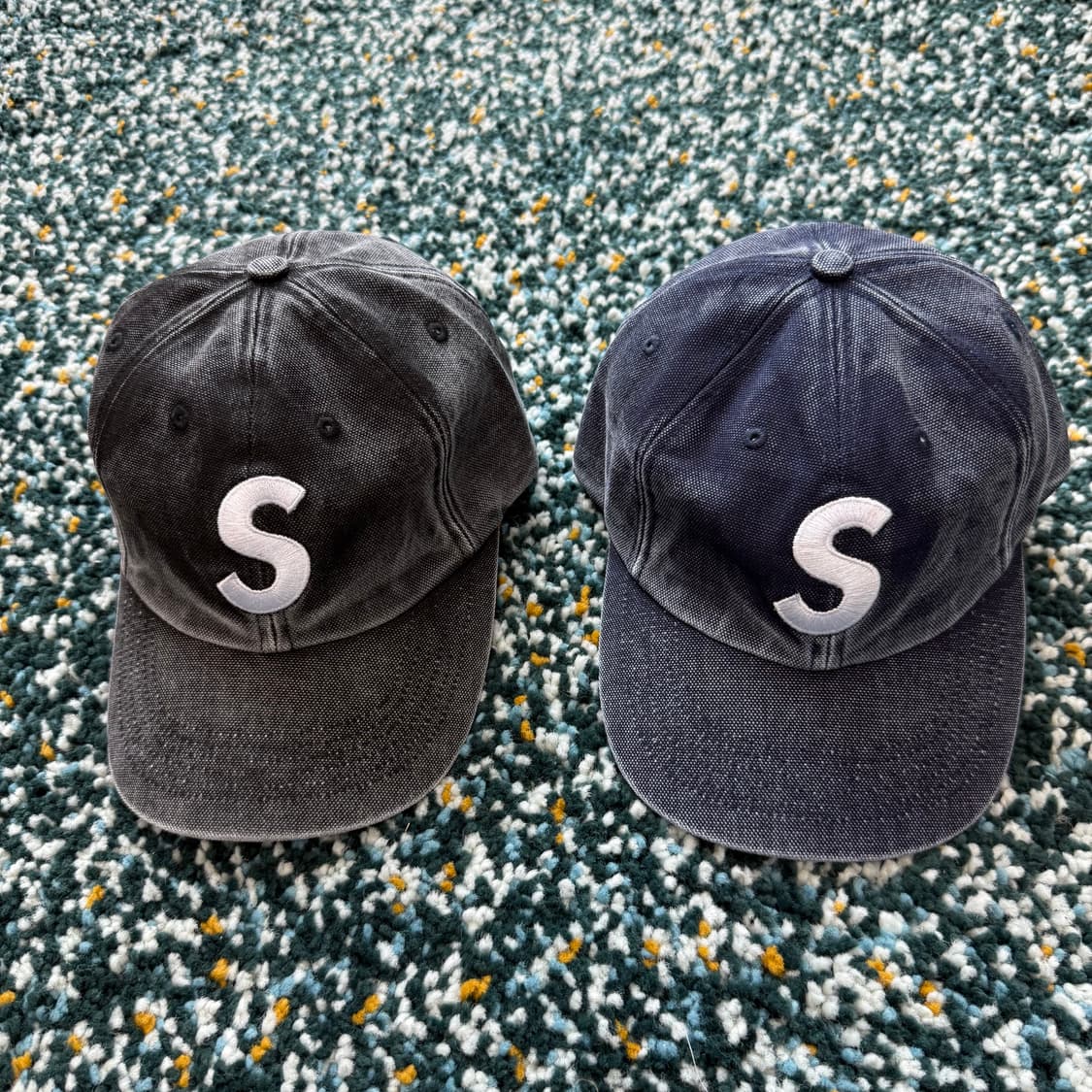 슈프림 로고 피그먼트 캡 2컬러 상품이미지1