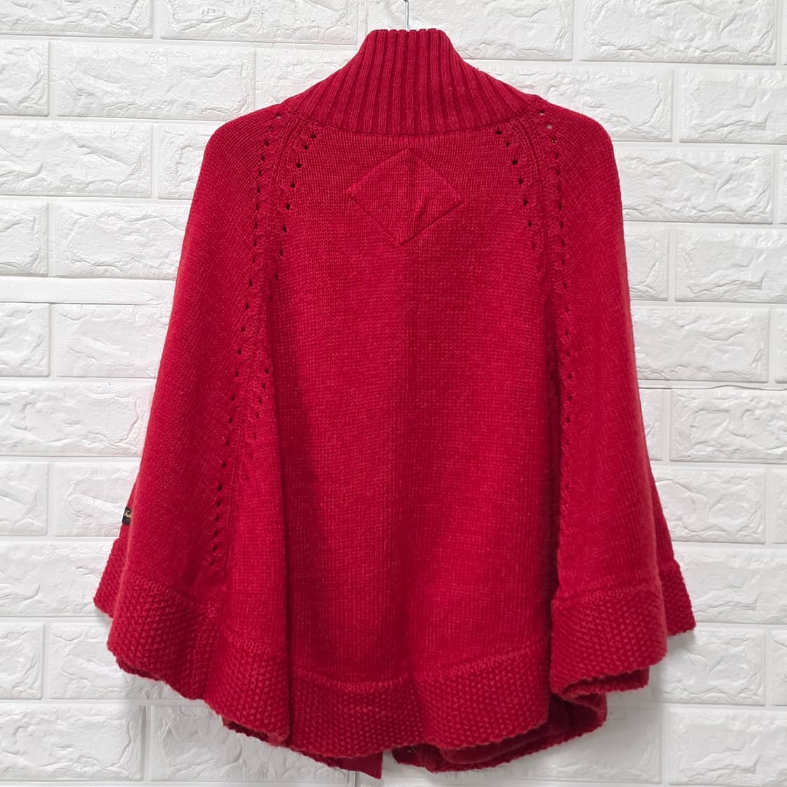 택포_ 헤지스 여성 니트 케이프 S 상품이미지4