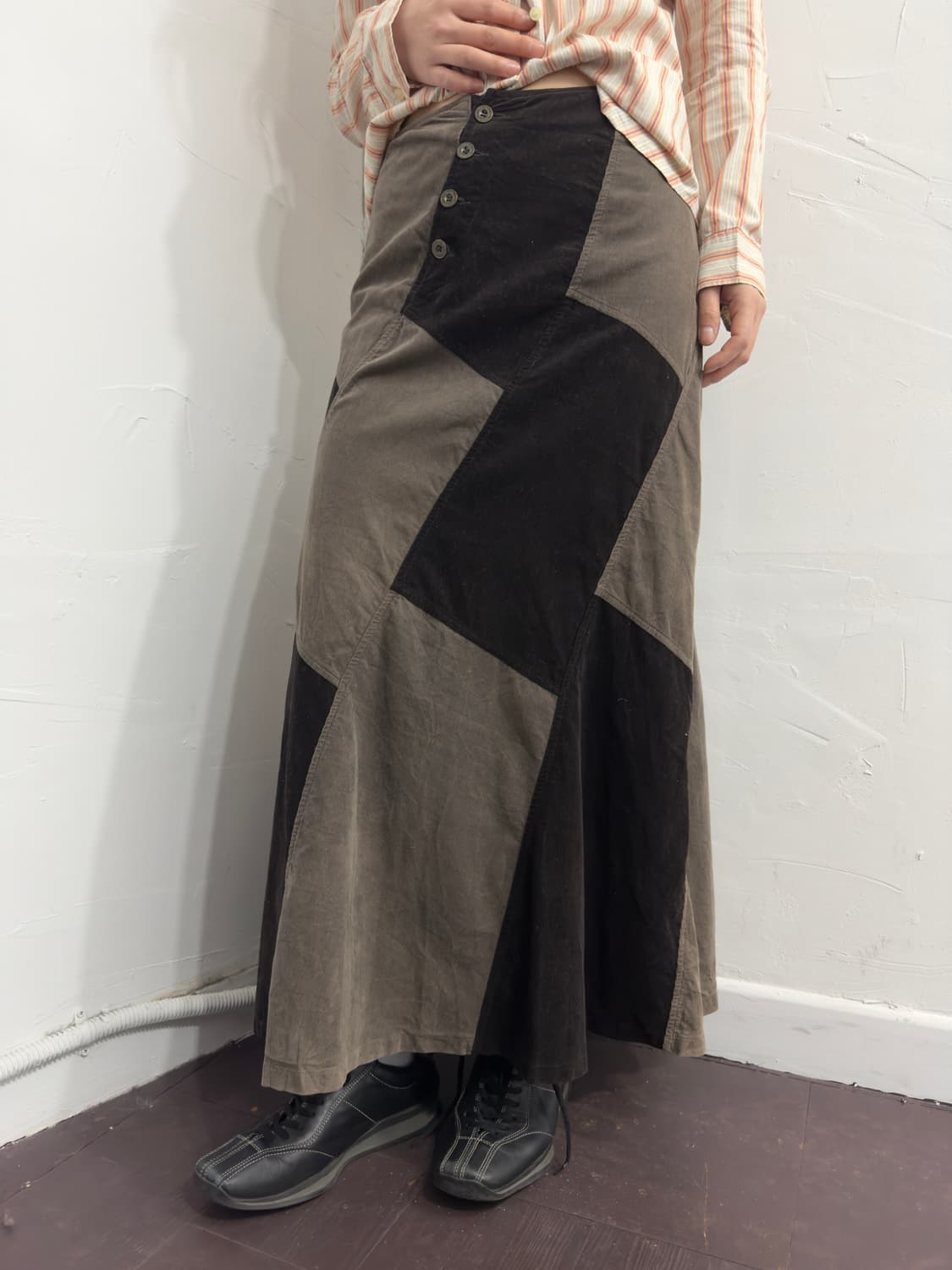 corduroy patch design skirt 상품이미지3