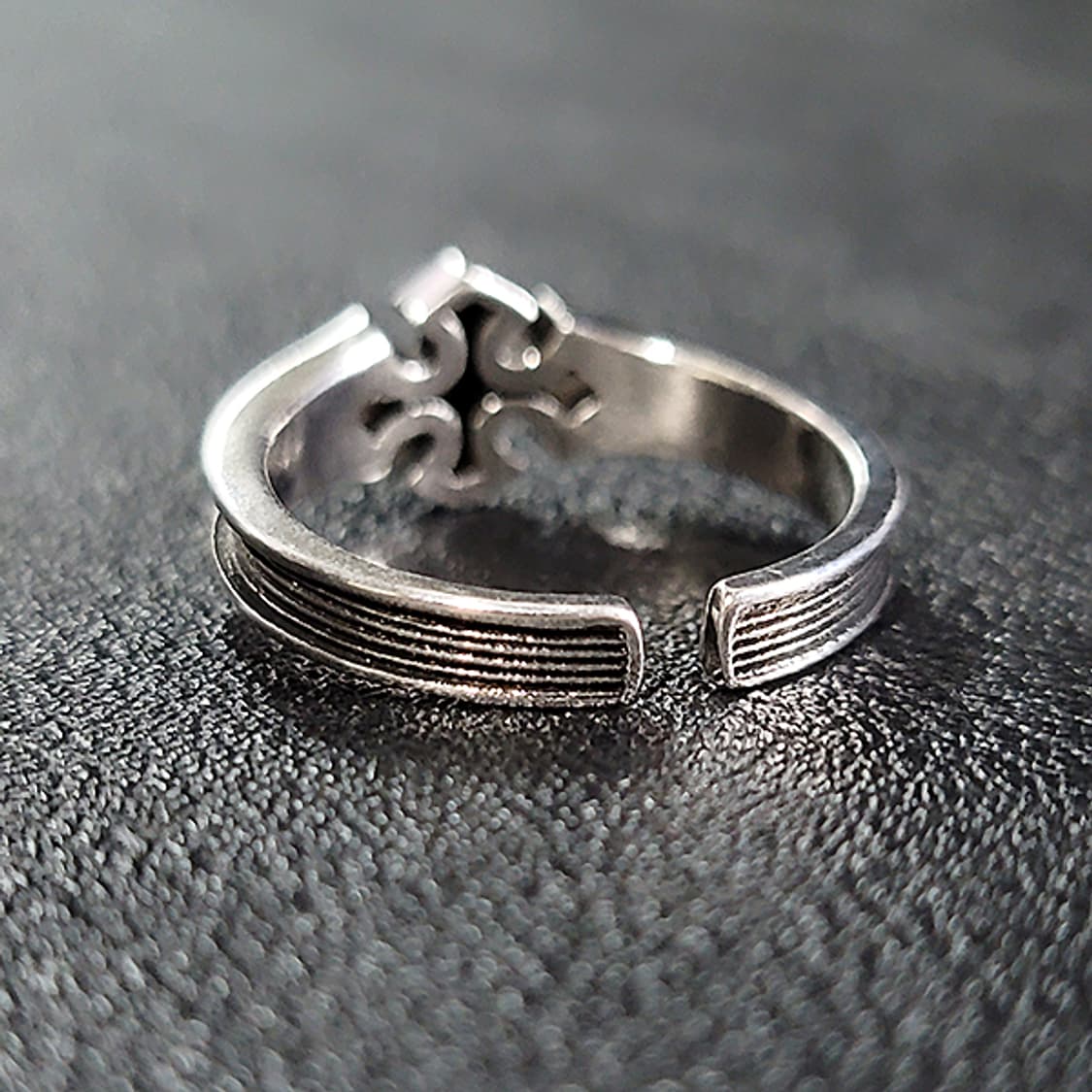 Morvane 백동 남자 엔틱 빈티지 명품 고대 십자가 반지 상품이미지4