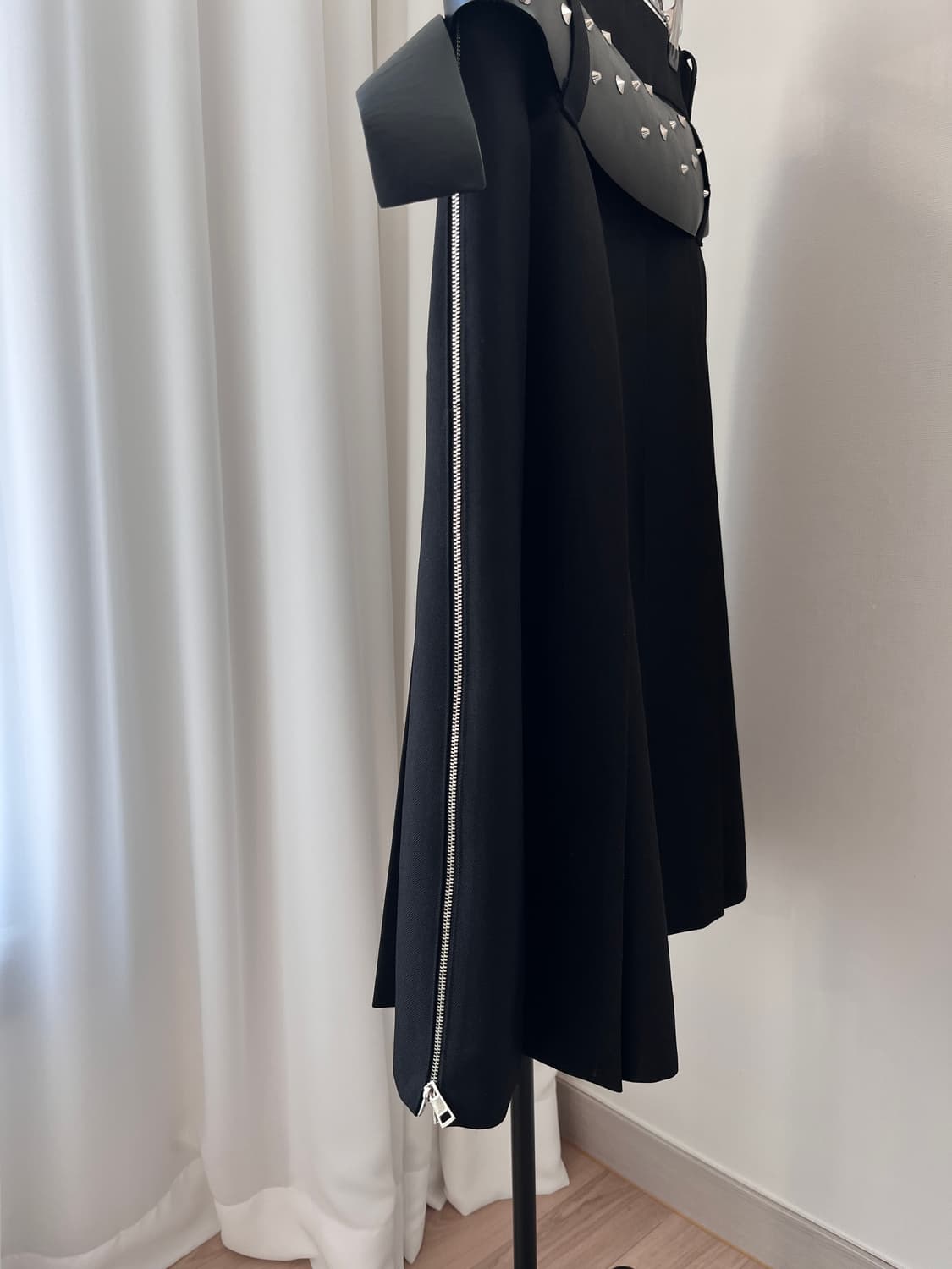 LCDC 사이드 지퍼 플리츠 스커트, 스터드 와이드 레더 벨트 상품이미지6