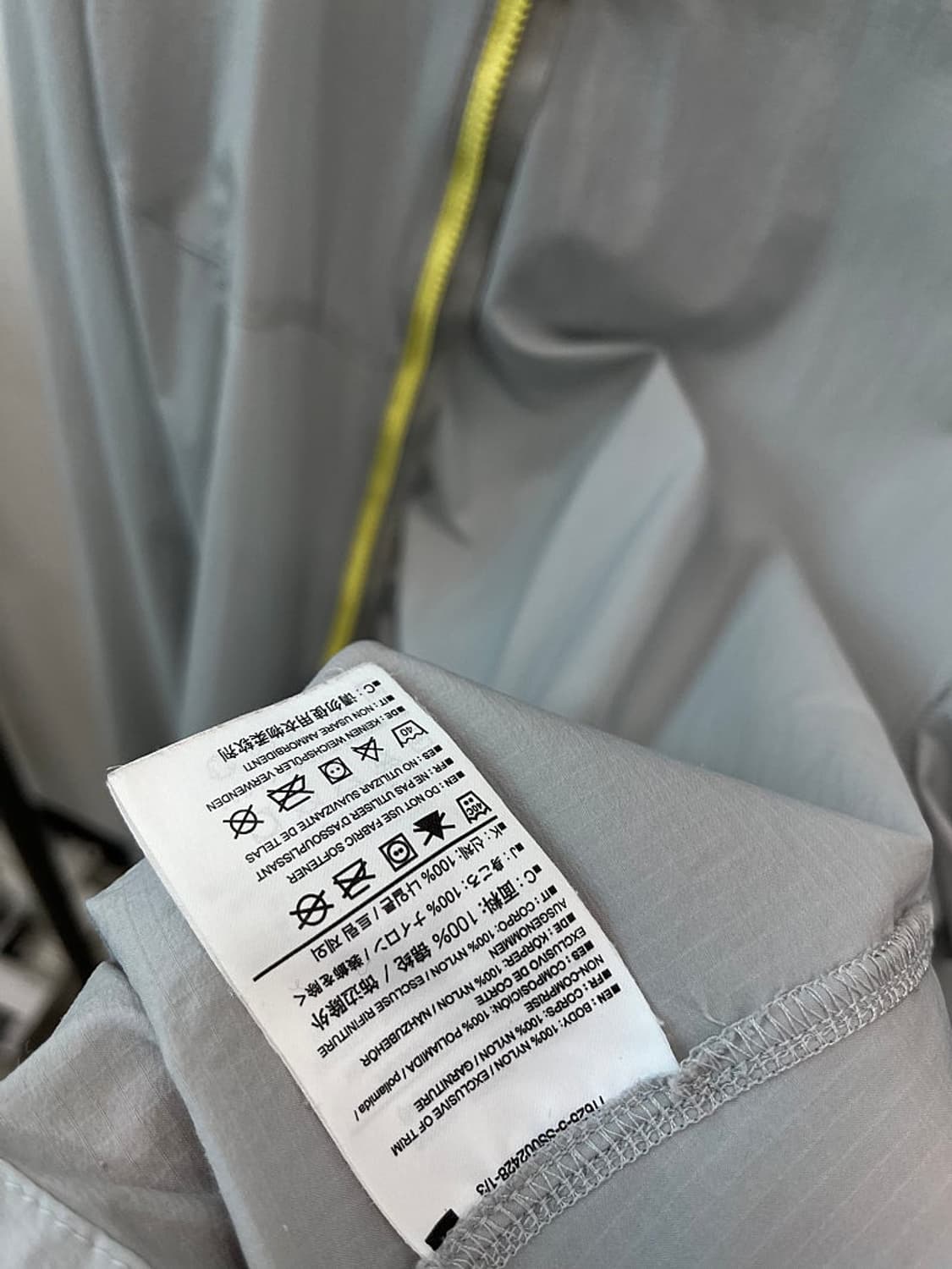 여) 아크테릭스 홑겹 경량 바람막이  상품이미지5