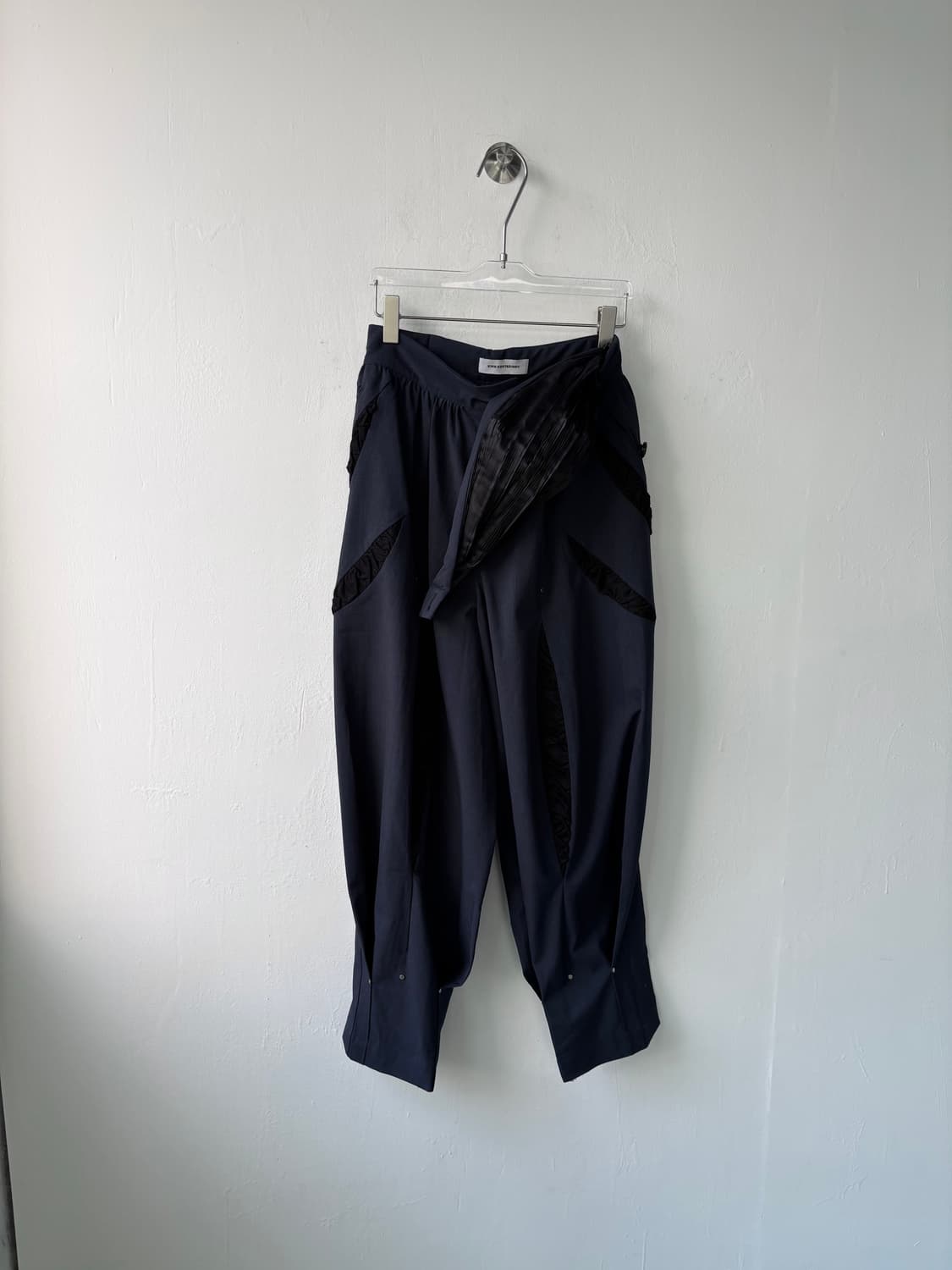 키코 코스타디노브 21ss 안토니스 트라우저 상품이미지5