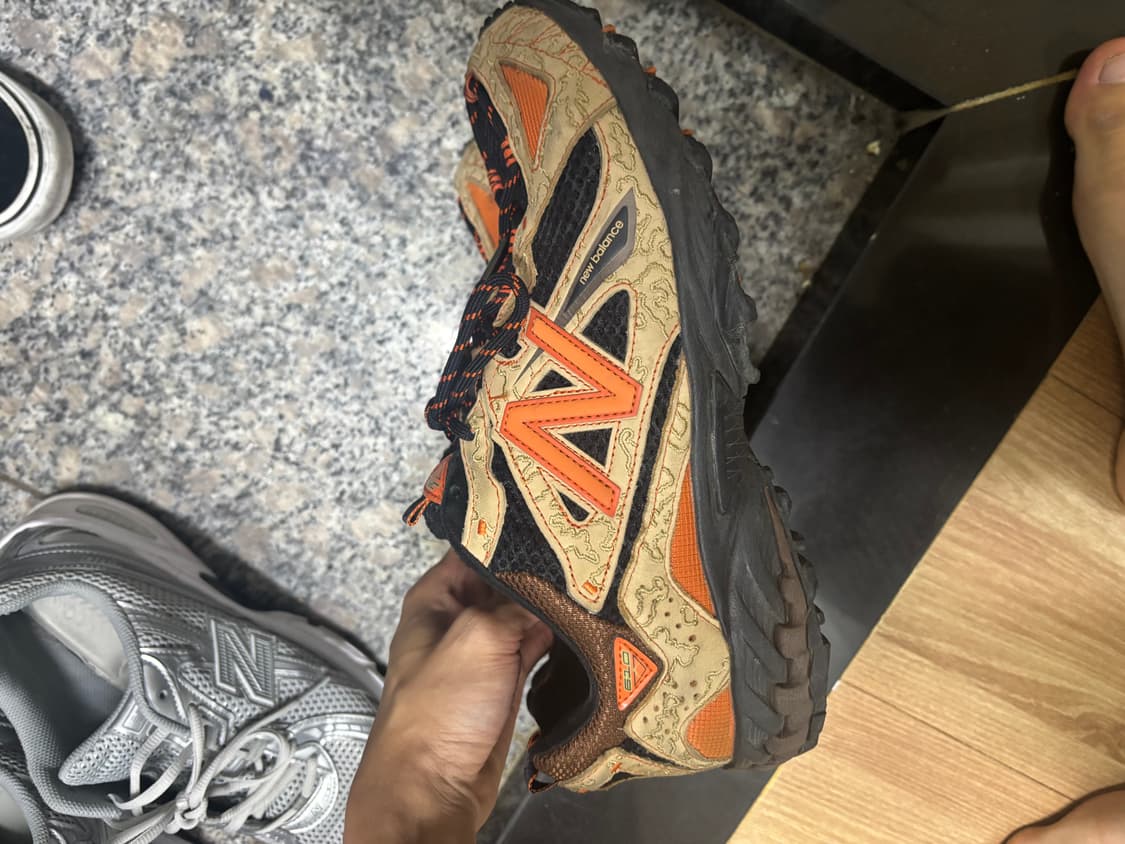 뉴발란스 x 조 프레쉬굿즈 비니스 더 서피스 610 릴 데저트 브라운  상품이미지3