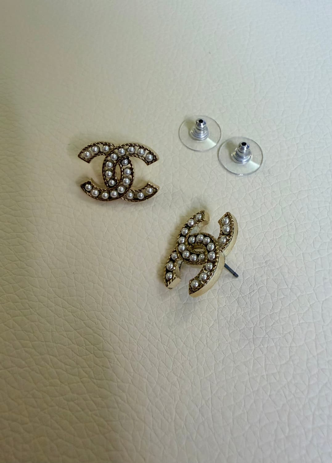 샤넬 진주 CC로고 귀걸이 업사이클링 상품이미지6