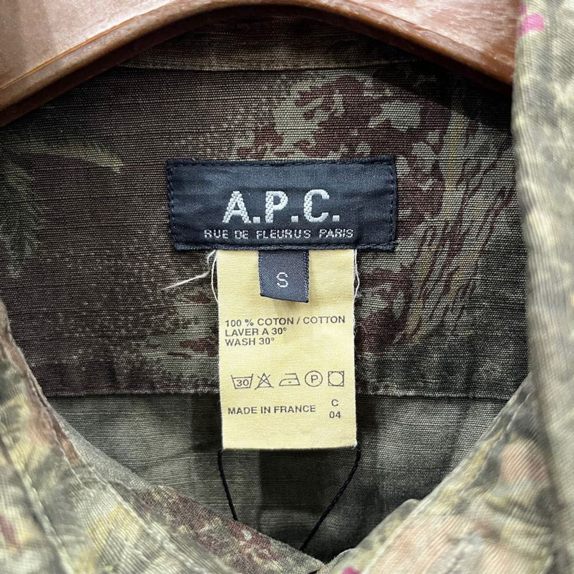 아페쎄 코튼 셔츠 하와이안 패턴 체스트 싱글 포켓 버튼 디테일 카키 상품이미지4