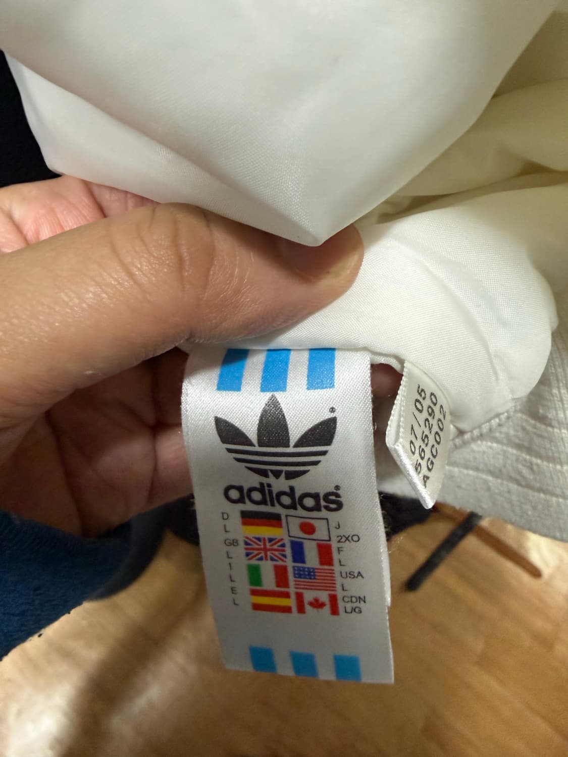 [L] 아디다스 재팬 스타디움 바시티 패딩 자켓 상품이미지4