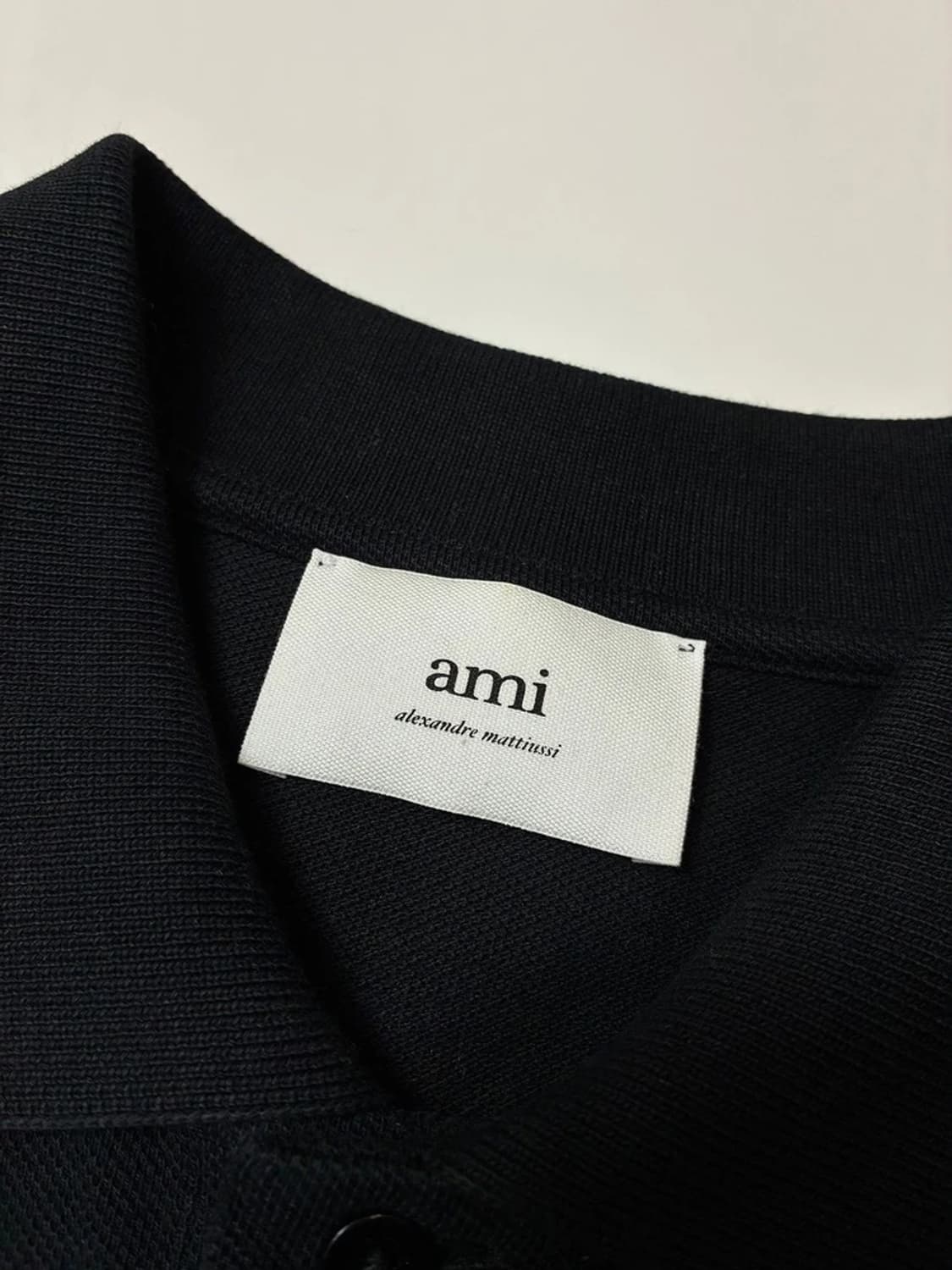 아미 AMI 스몰 하트 로고 폴로 반팔 티셔츠 PN9598 상품이미지7