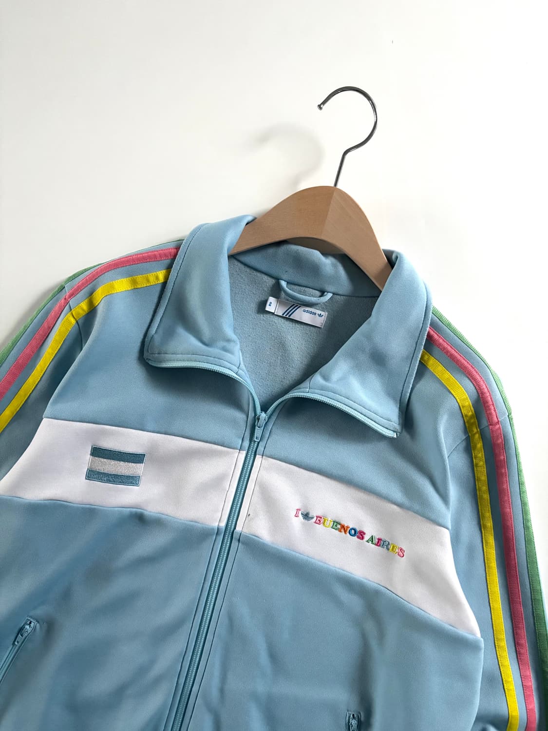 Adidas 아디다스 부에노스아이레스 스카이블루 레인보우 트랙탑 상품이미지2