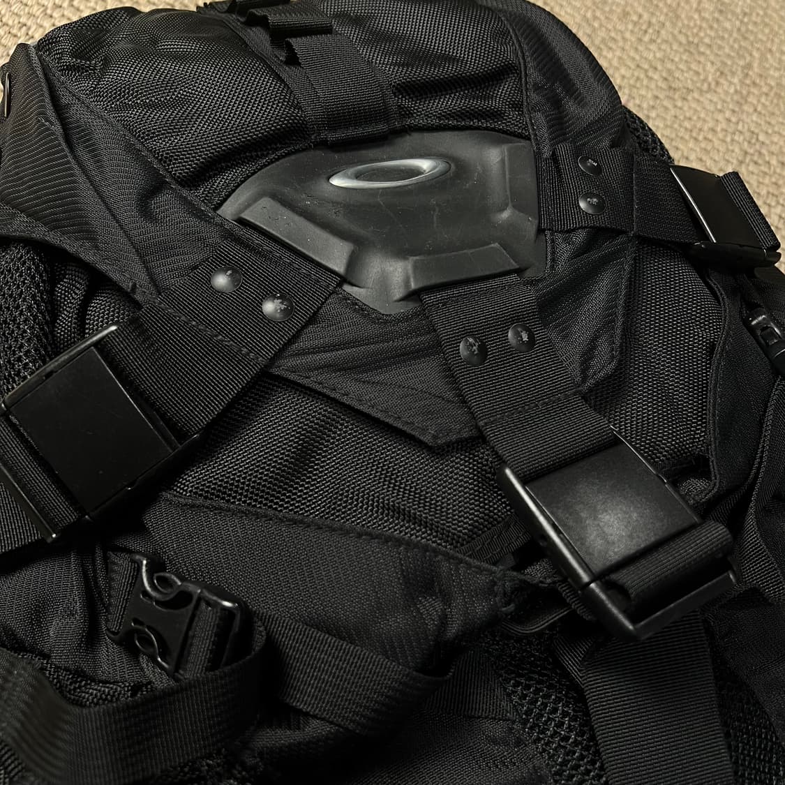 오클리 아이콘 백팩 3.0 상품이미지4