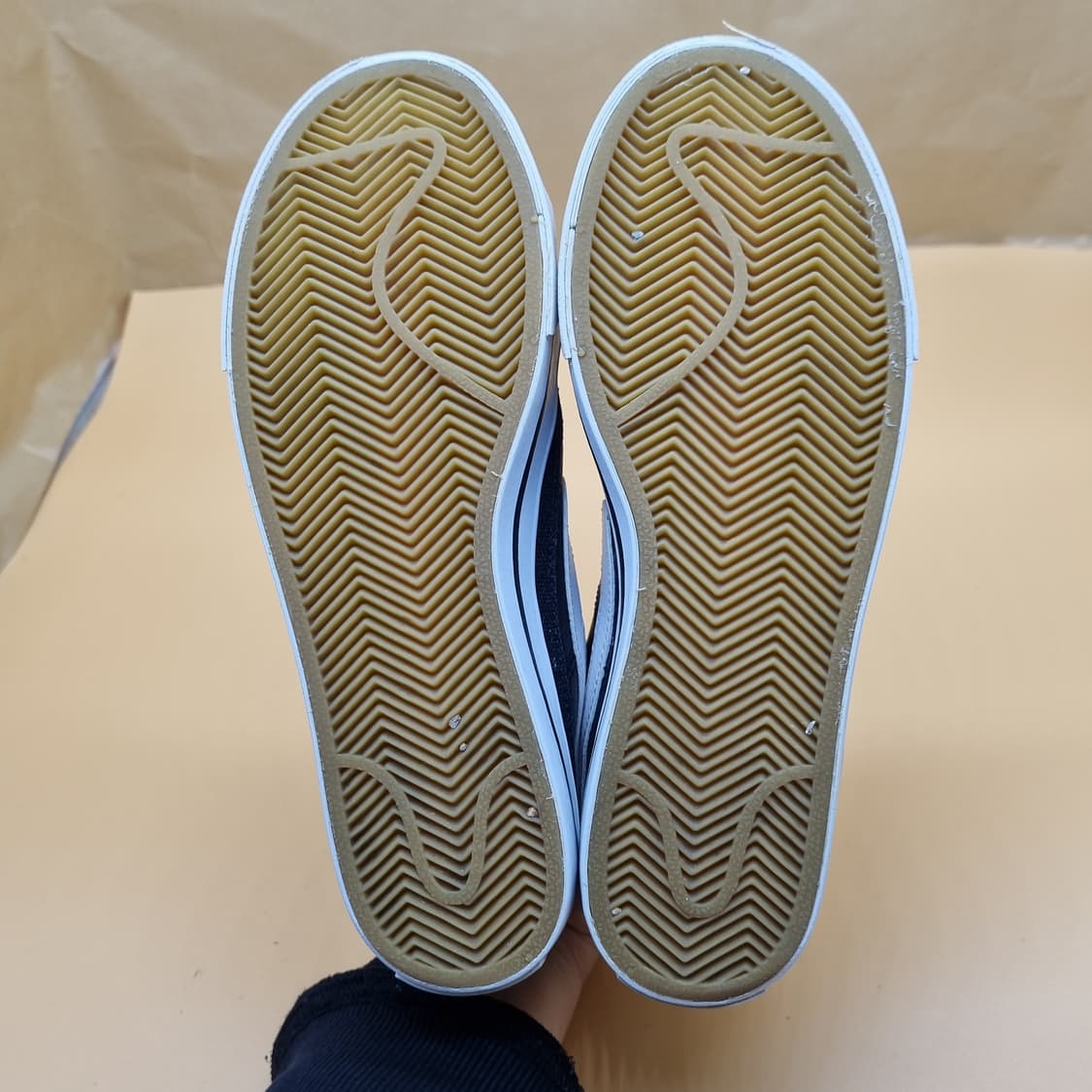 나이키 코트 레거시. 레더 스니커즈225 상품이미지3