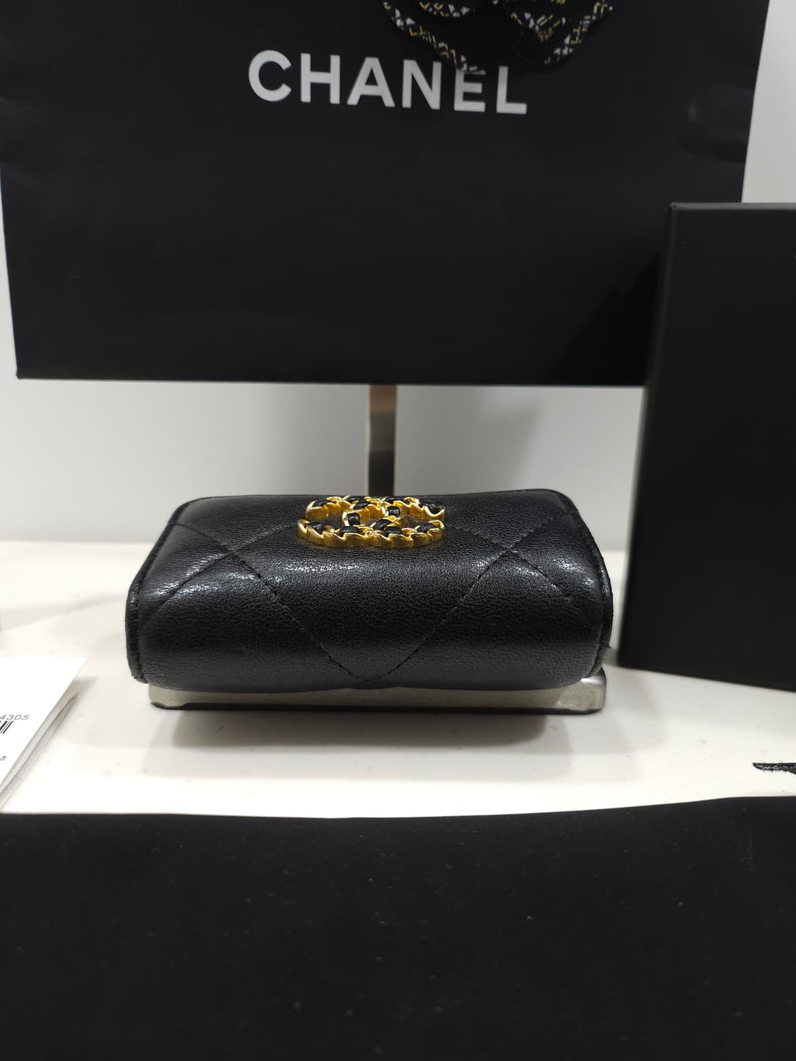 [풀구성] 샤넬 19 스몰 플랩 지갑  상품이미지4