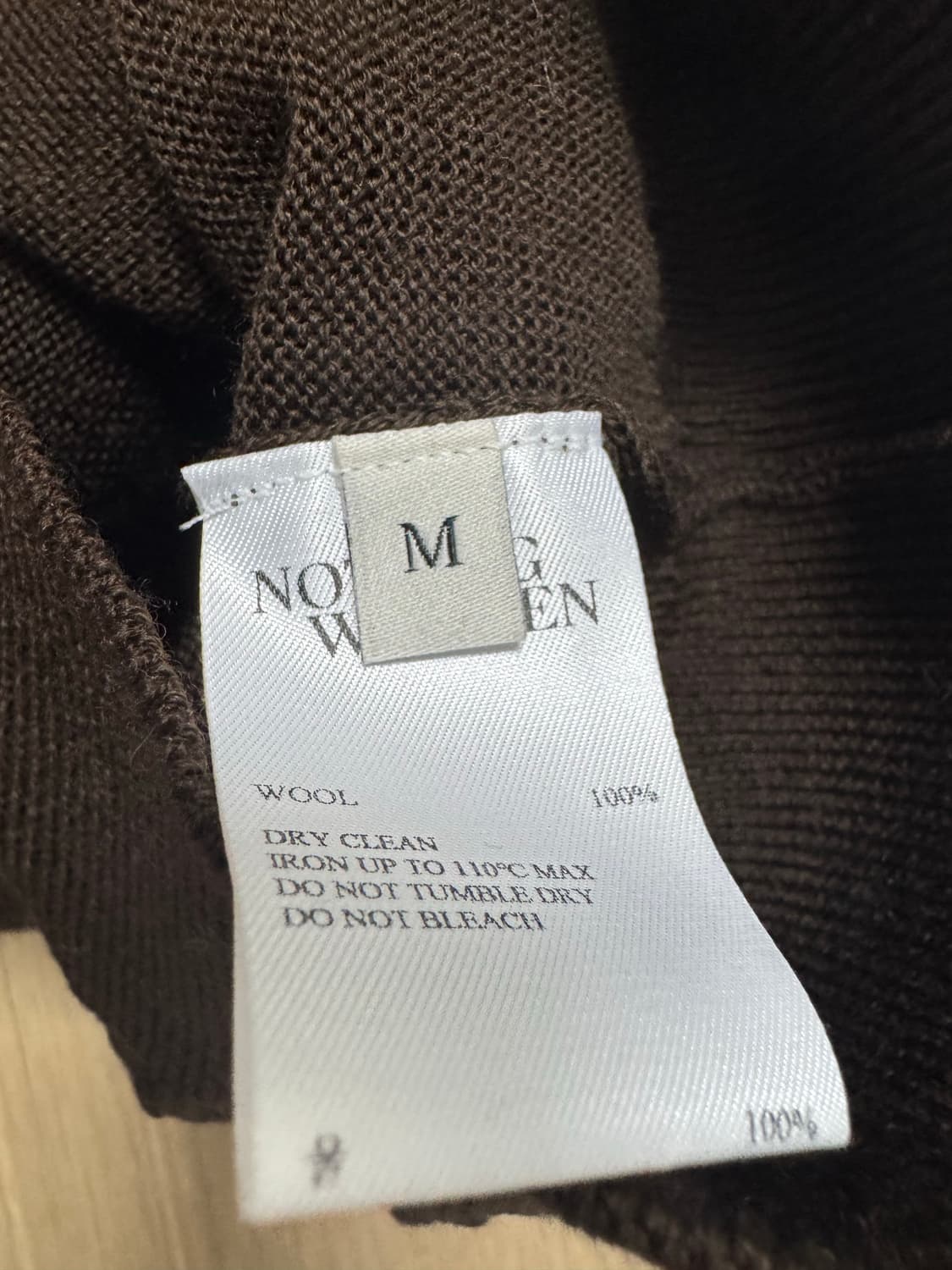 낫띵리튼 Charlotte v-neck pullover brown 상품이미지3