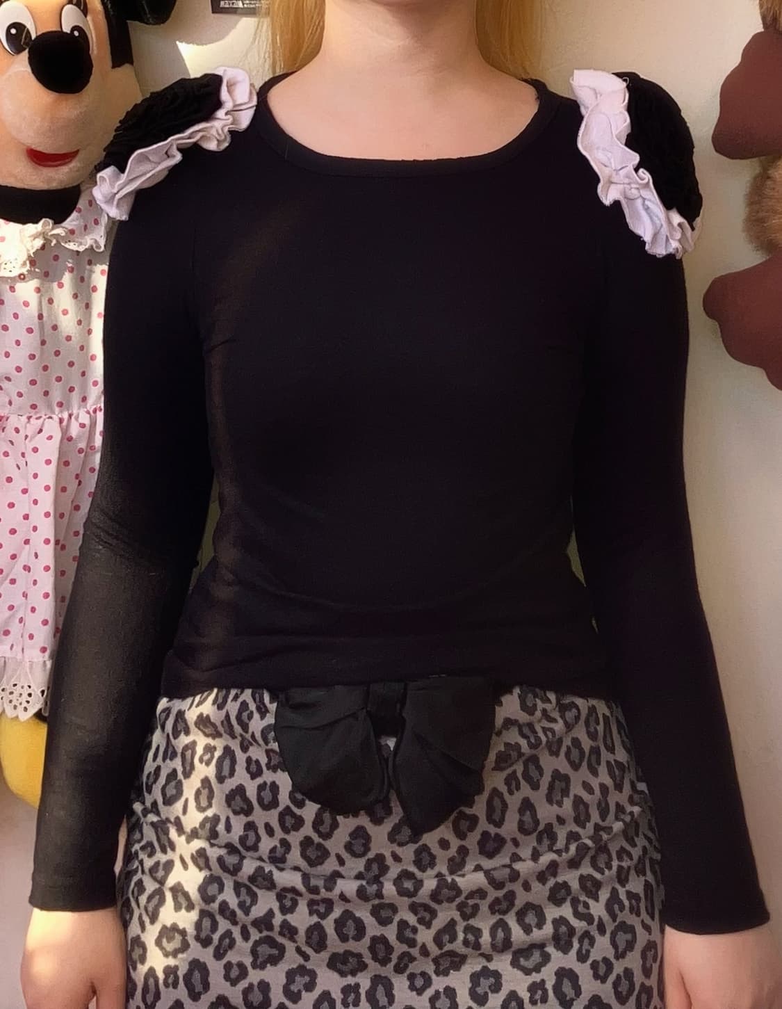 jpn 코사지 디테일 티셔츠 상품이미지1