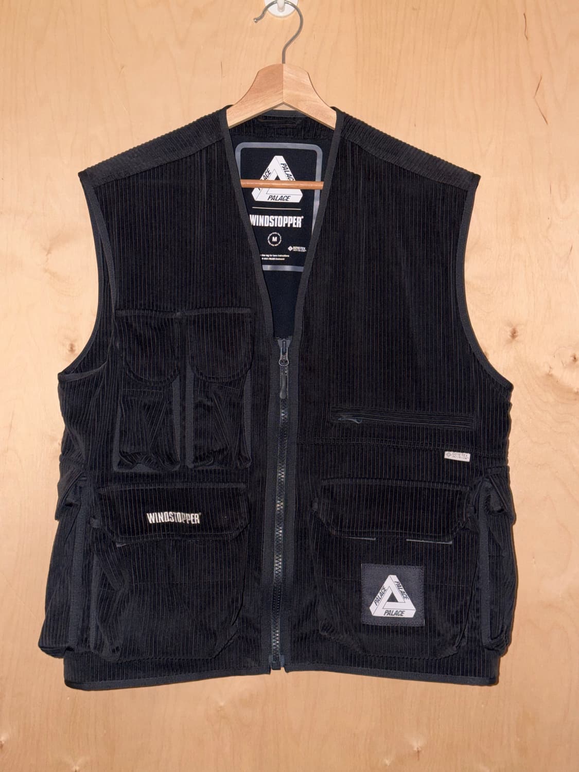 Palace Gore-Tex Infinium Corduroy Vest 상품이미지3