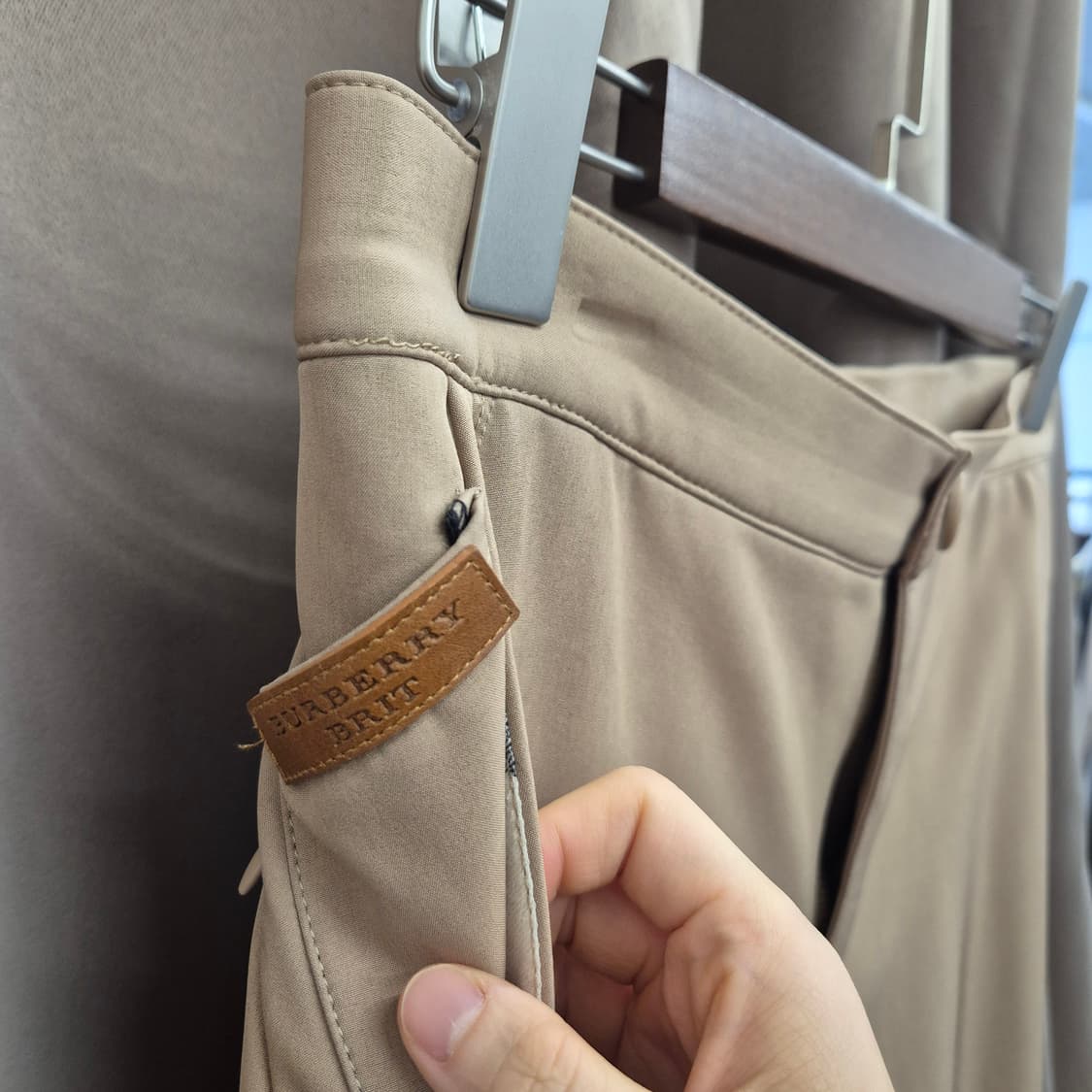 버버리 브릿 빅사이즈 스판 팬츠 2XL 상품이미지2
