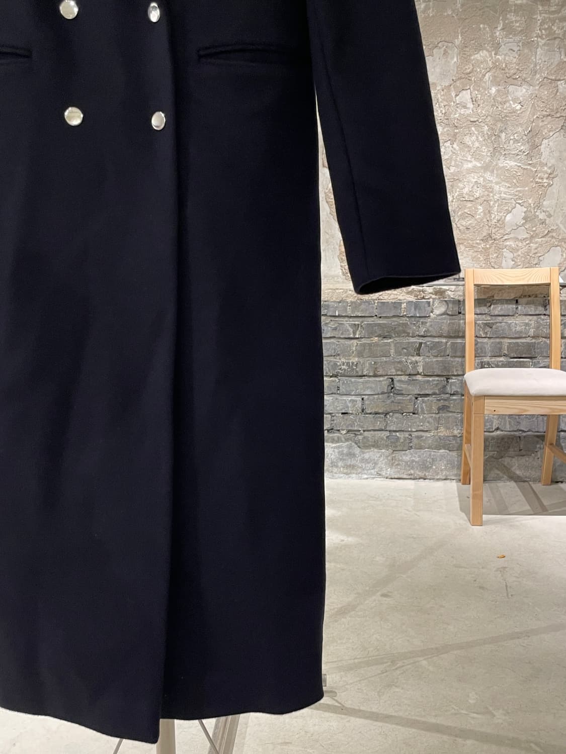 roseanna 다크 네이비 립스 포켓 스냅 울 코트 상품이미지5