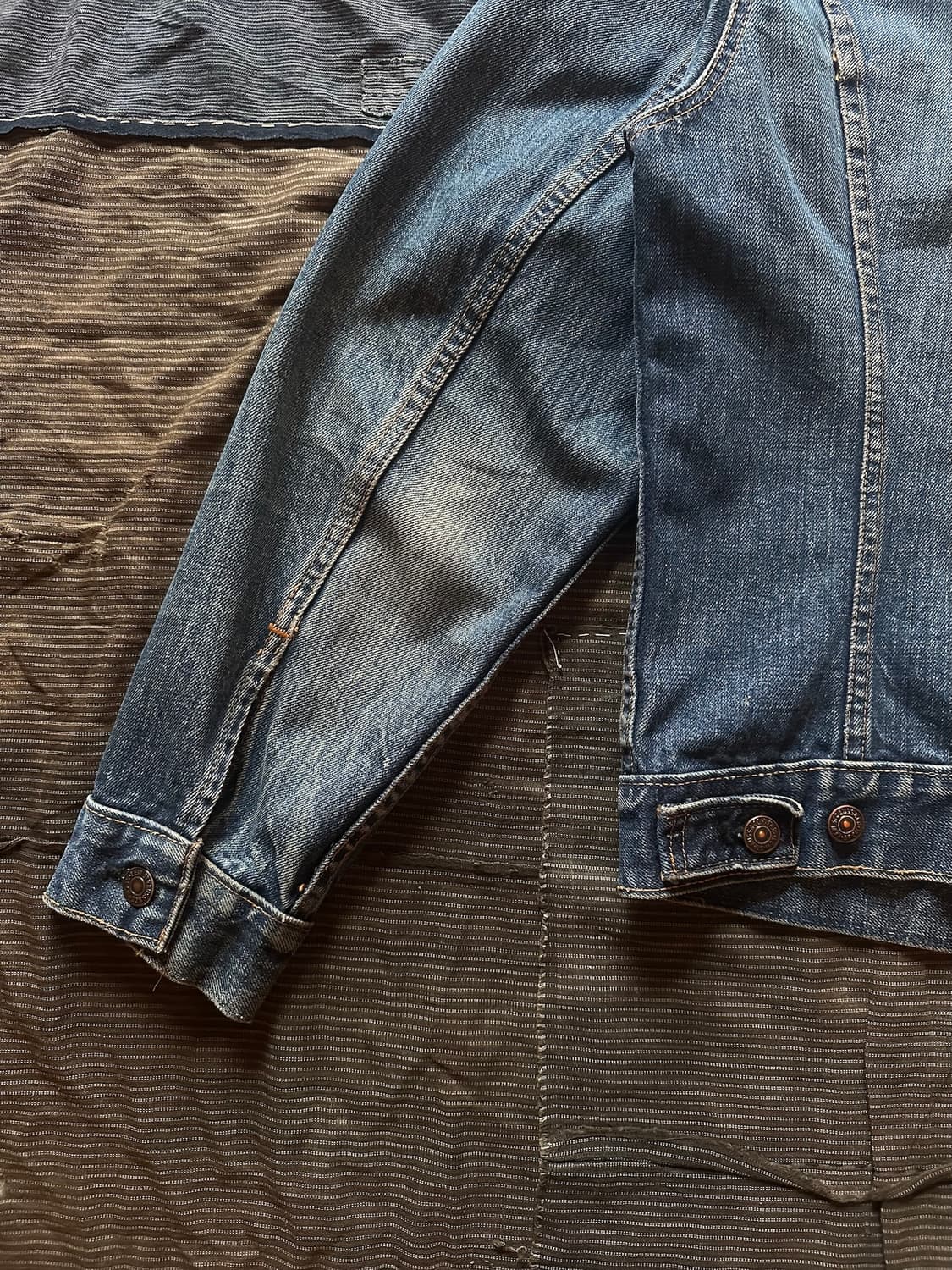 60s USA Levis 70505 Big E Denim Jacket 상품이미지9