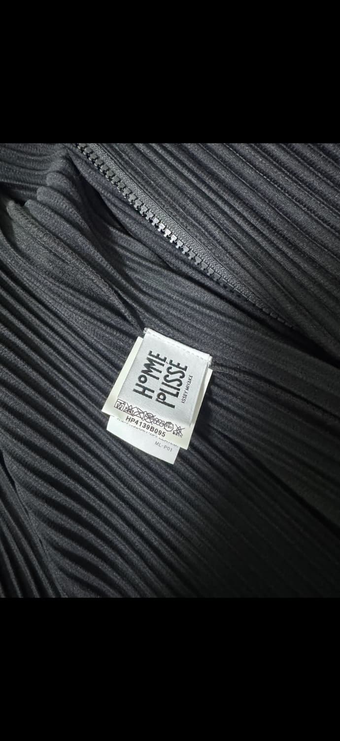 이세이미야케 옴므플리세 집업 상품이미지3