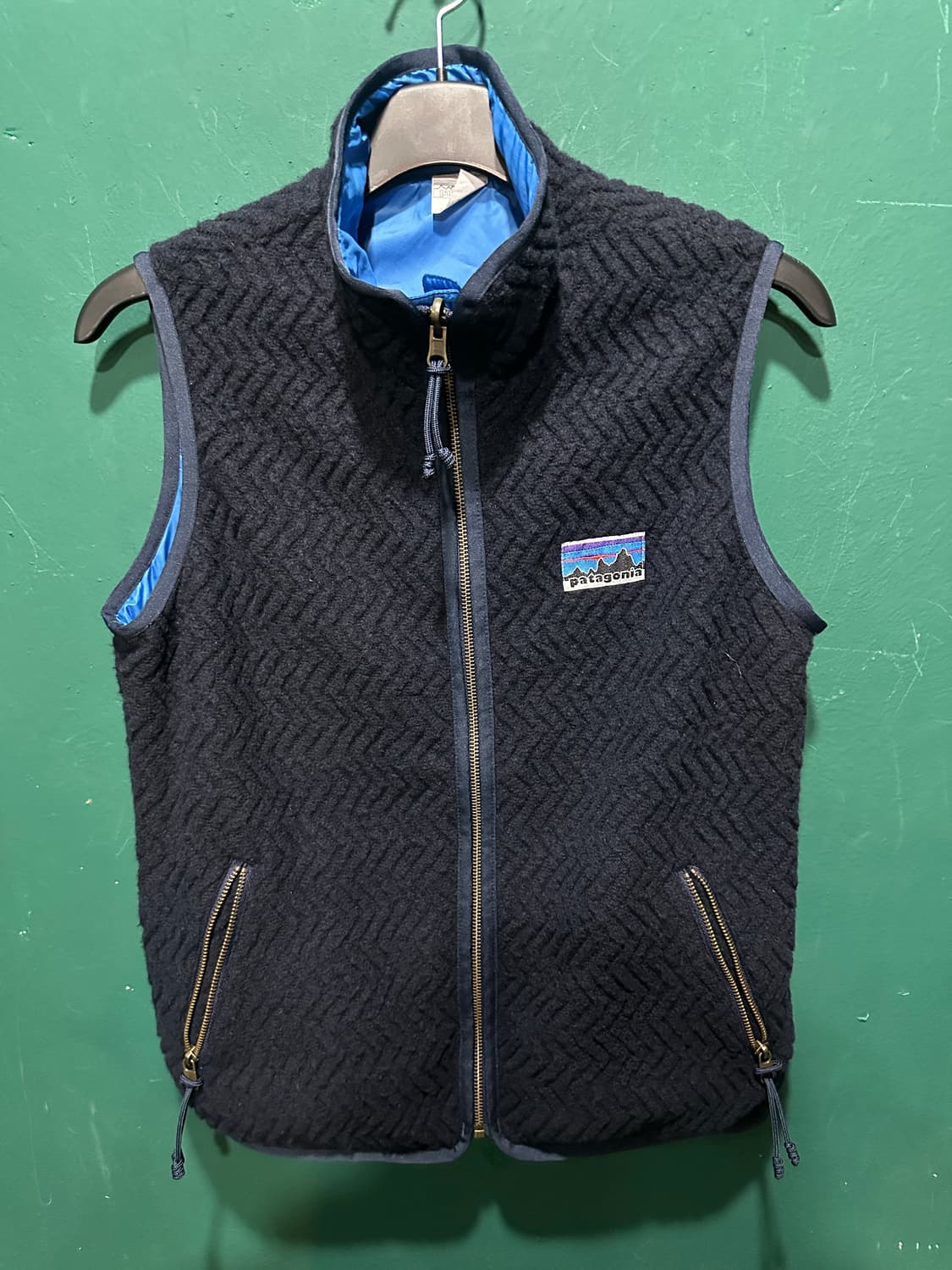 파타고니아 40주년 한정판 리버시블 베스트S 상품이미지1