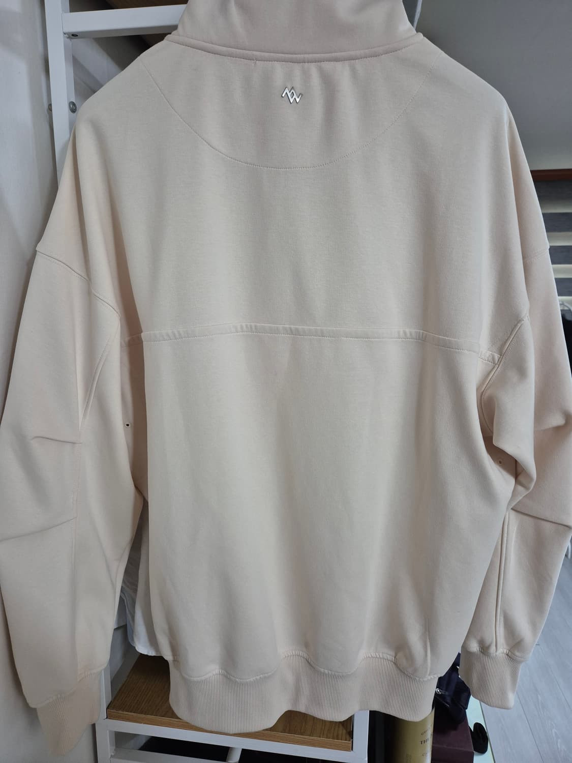 송지오옴므 지제로 팬서 하이넥 맨투맨 M 크림 상품이미지3