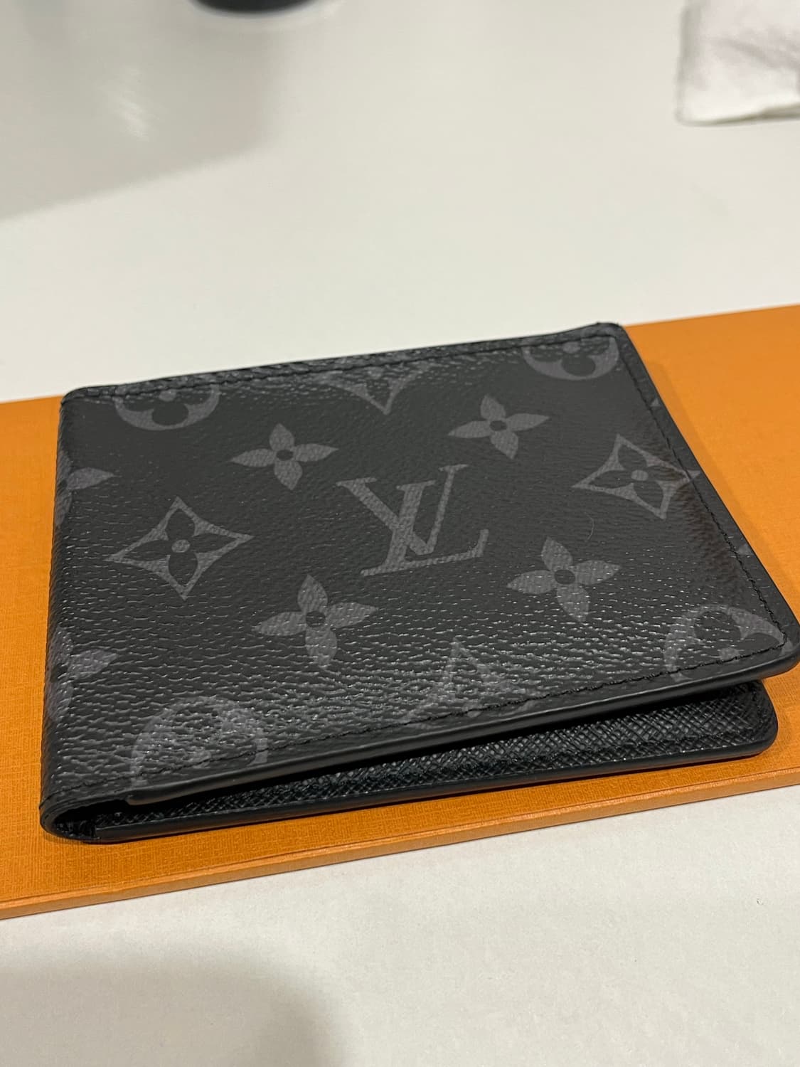 루이비통 모노그램 이클립스 반지갑 블랙 [정품] 상품이미지2