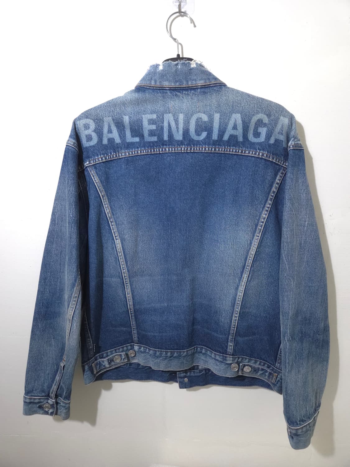 [새상품급] 발렌시아가 백로고 데님 청자켓 44Size 상품이미지5