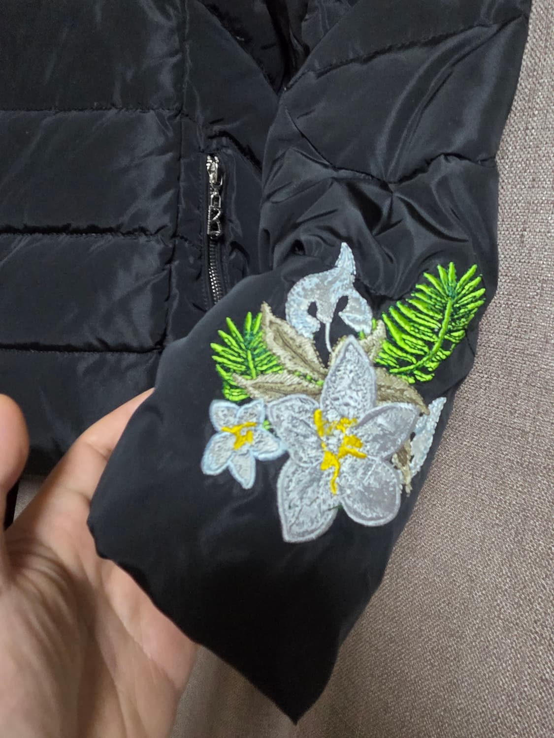 보그너자수다운숏패딩 L 상품이미지2