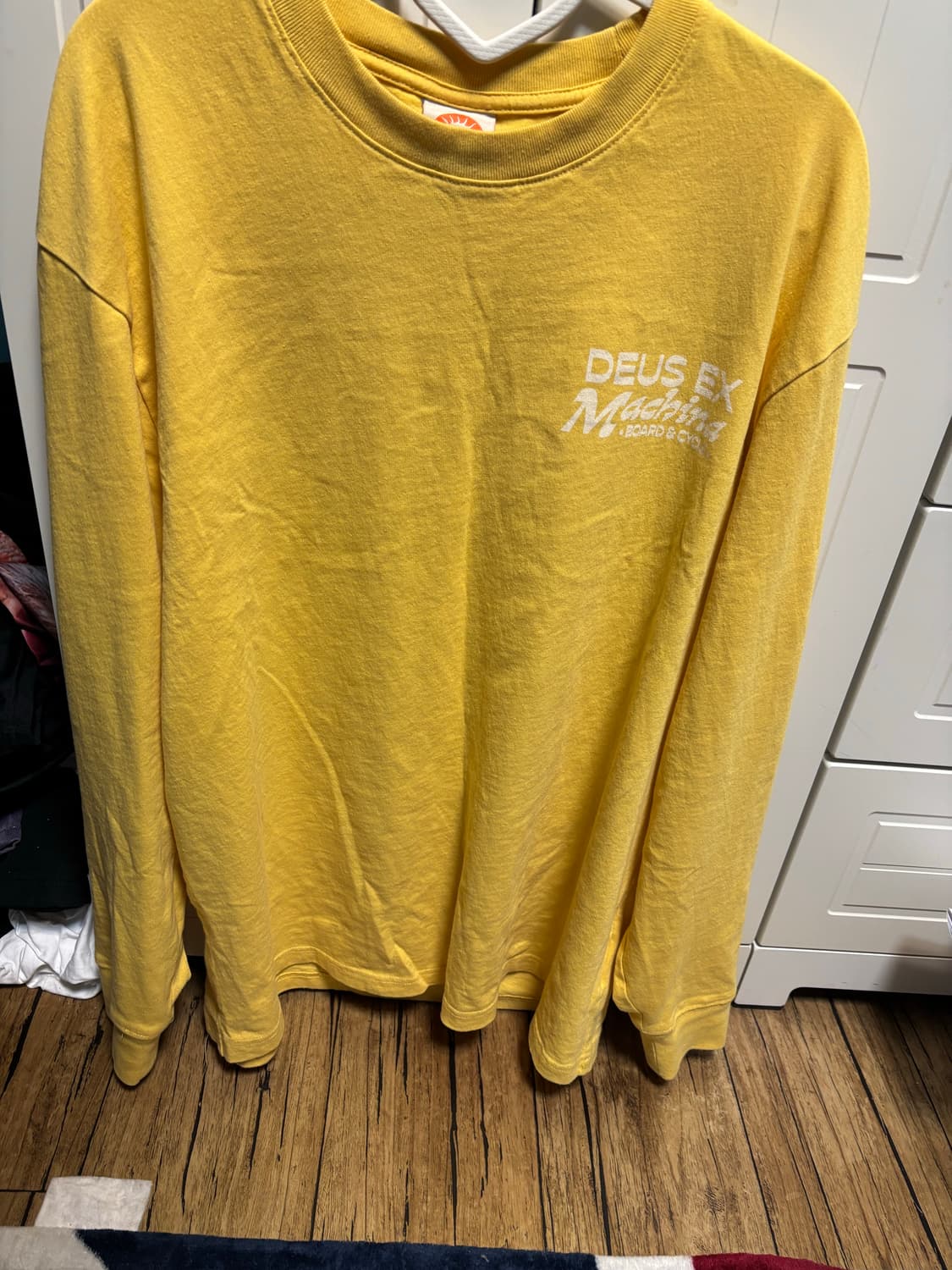 데우스 롱슬리브 옐로우 상품이미지1
