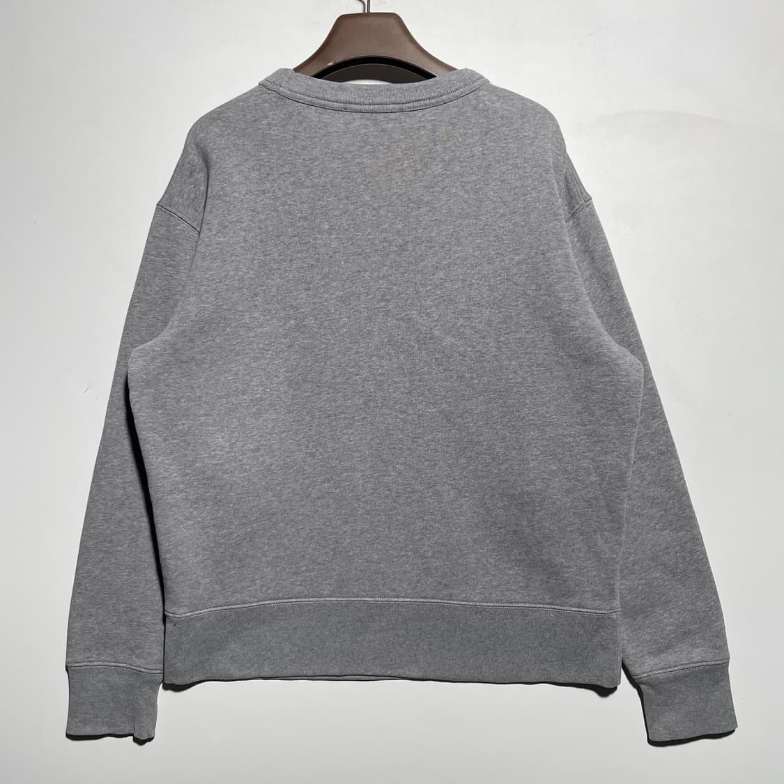 아크네스튜디오 맨투맨 상품이미지4