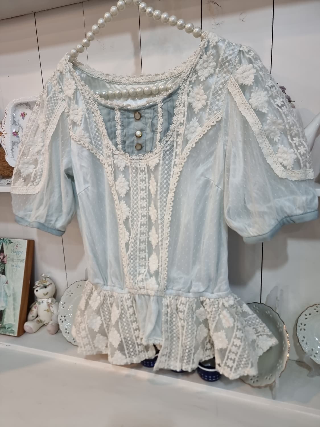 리즈리사(Liz Lisa) 소다크림 블루 레이스 페플럼 블라우스 상품이미지3