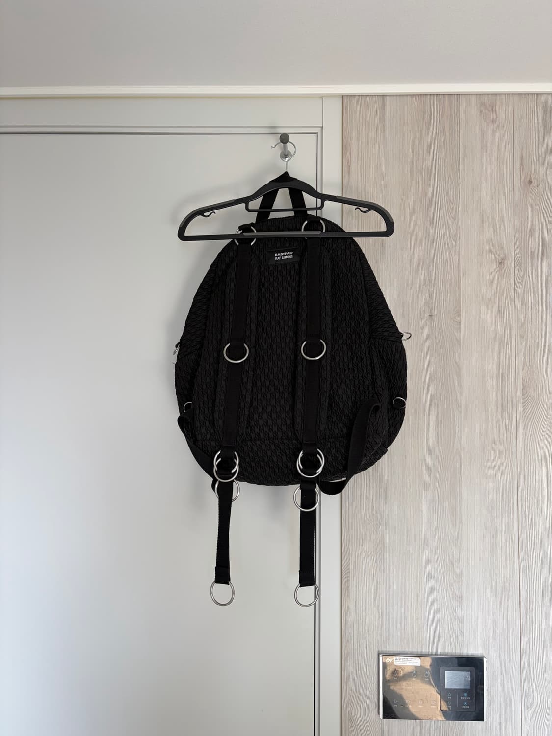 라프시몬스 이스트팩 백팩 상품이미지2