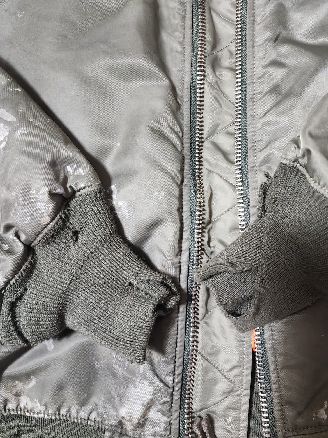 [2] 아나크로놈 더티 나일론 ma-1 올리브 상품이미지3