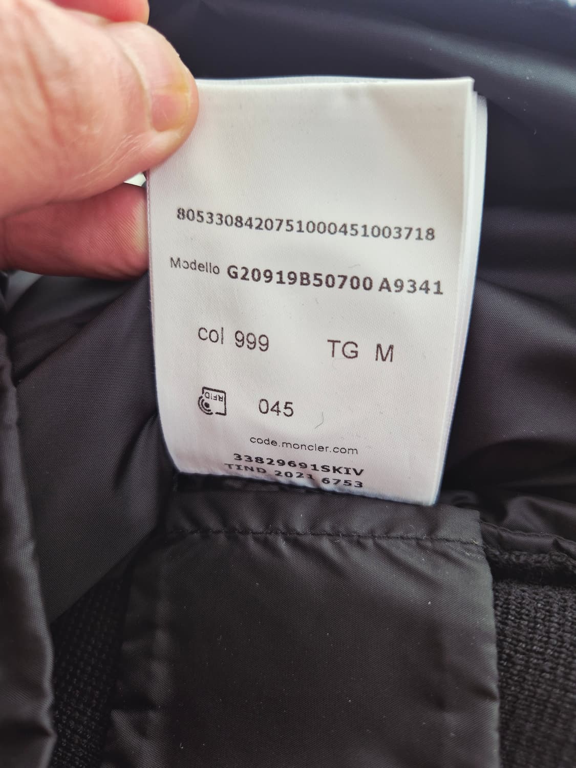 몽클레어 니트패딩 21fw 사이즈m(상태S급) 상품이미지8