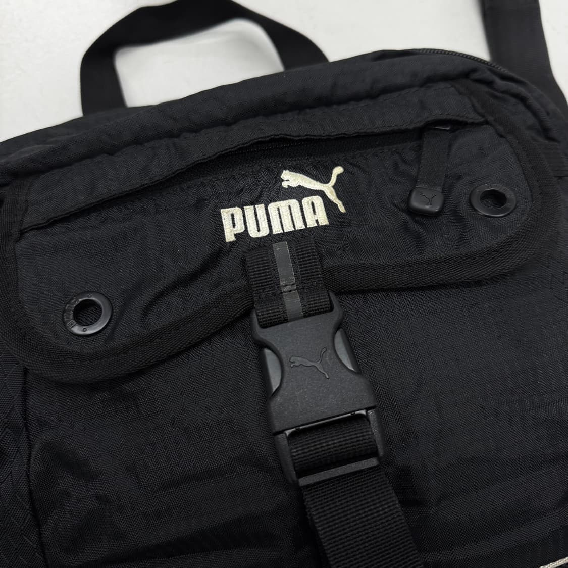 푸마 올드스쿨 탄창 테크니컬 크로스백 상품이미지3