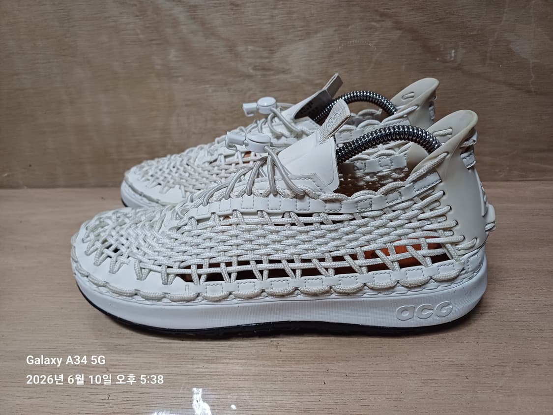 270 나이키 acg 워터캣 아이보리  상품이미지1