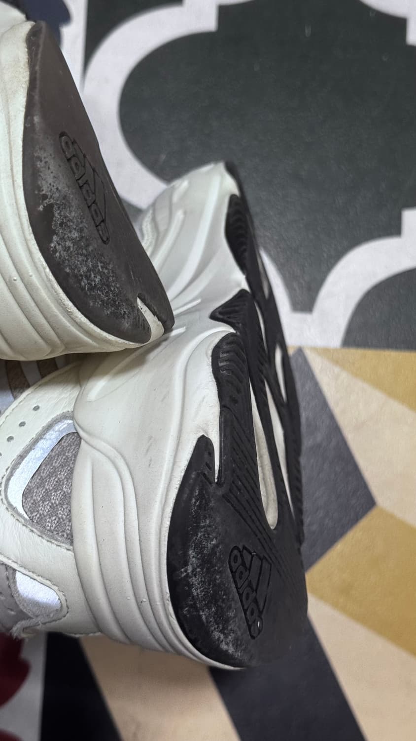 Yeezy Boost V2 700 그레이 240 static✨🔥 상품이미지5