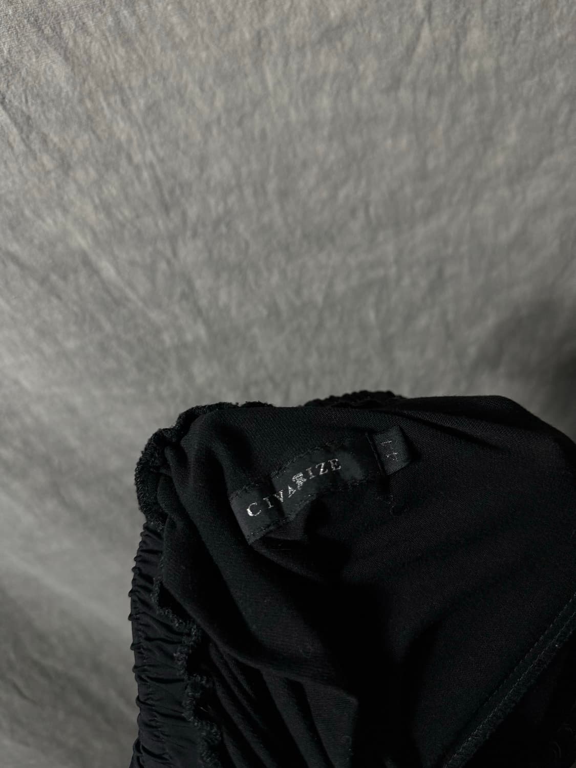 CIVARIZE Draped Button Detail Pants  상품이미지7