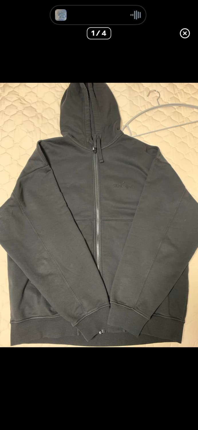 스톤아일랜드 블랙 후드집업 상품이미지1