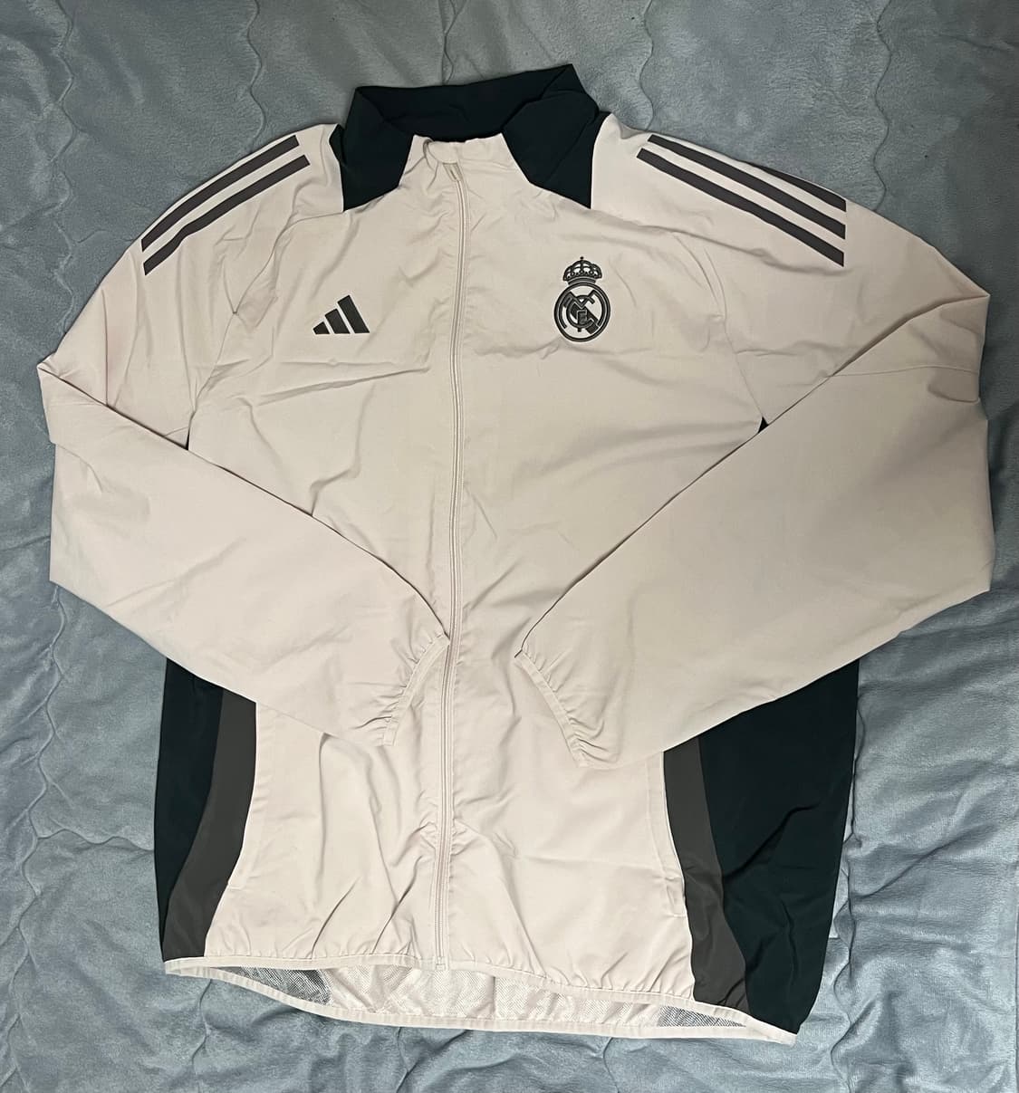 레알마드리드 24/25 UCL 챔피언 트랙탑 상품이미지1