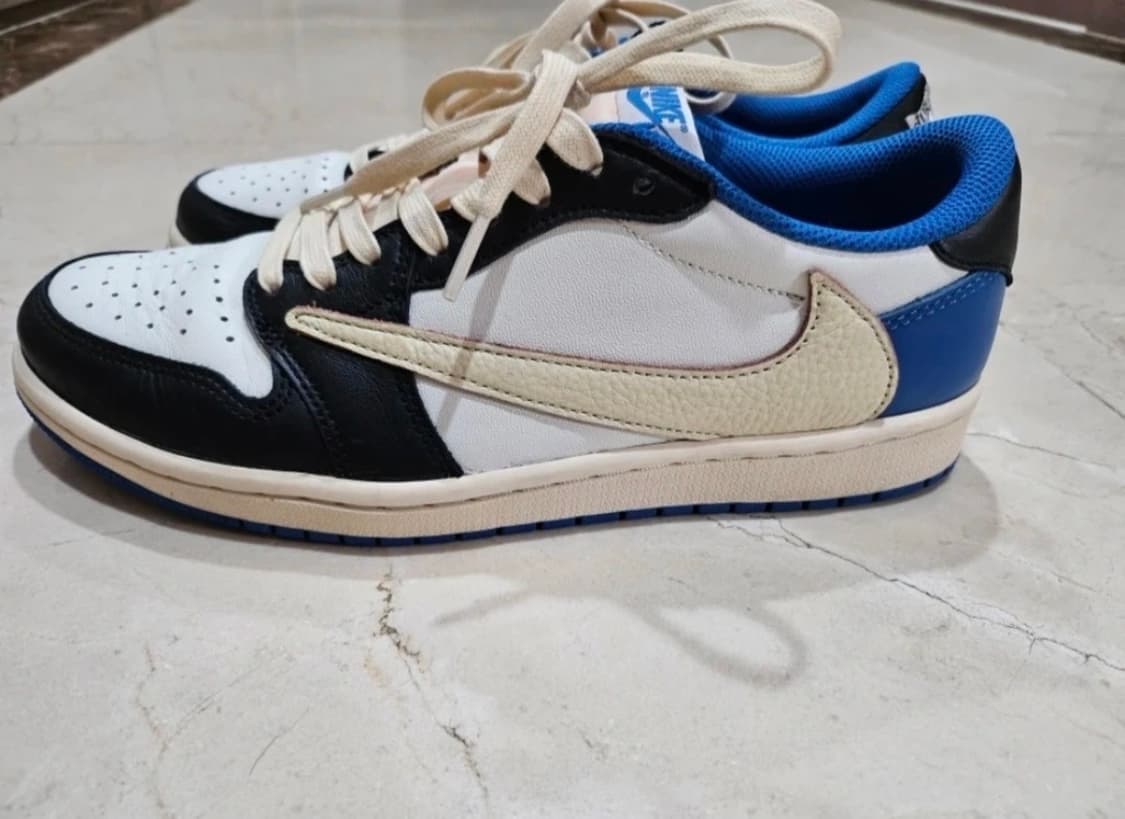 나이키 트래비스 스캇 단품 팝니다 상품이미지3